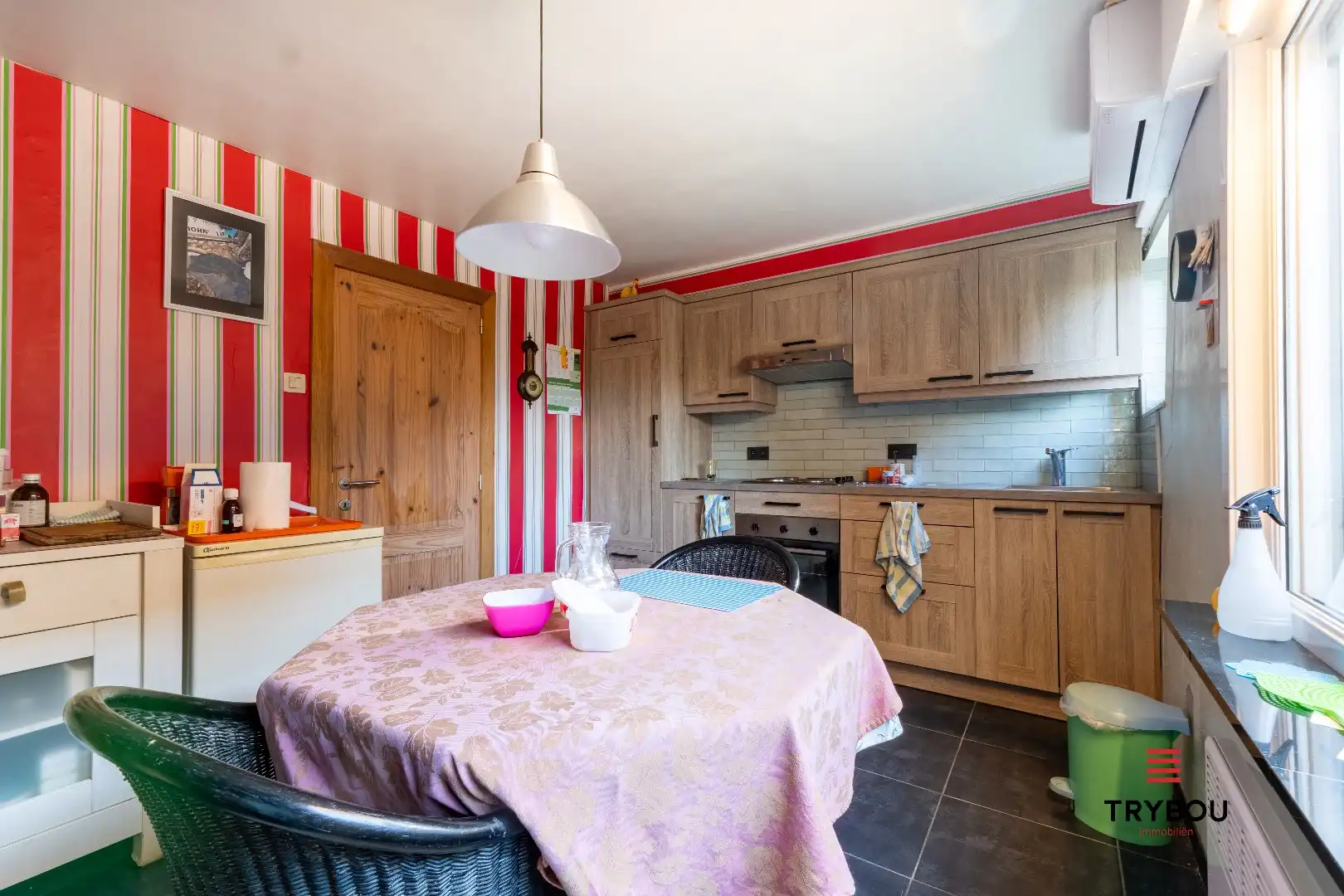 Alleenstaande, kloeke woning met veel potentieel - Jonkershove foto 6