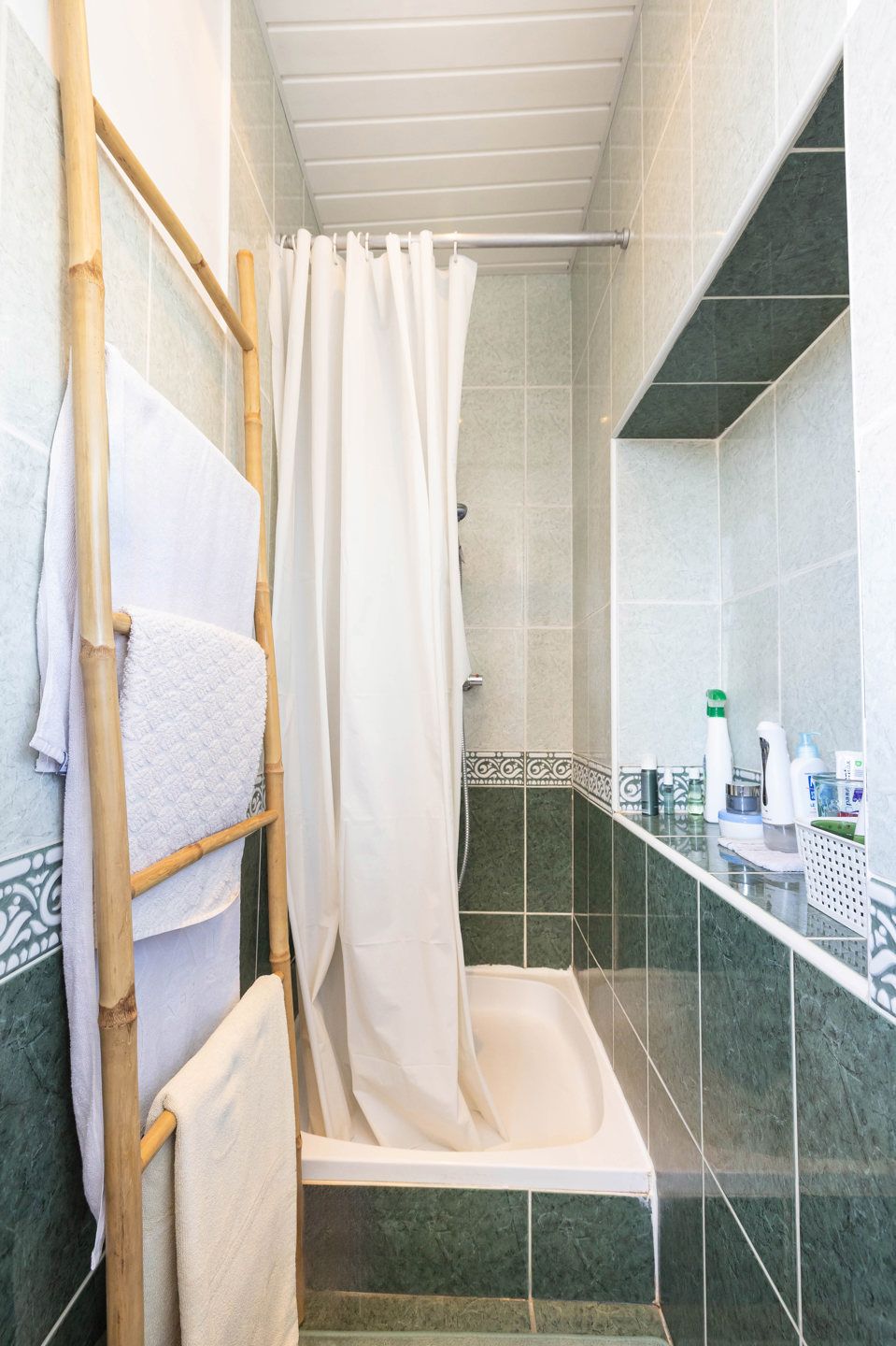 Charmant huis met 5 slaapkamers van ± 200 m² foto 13