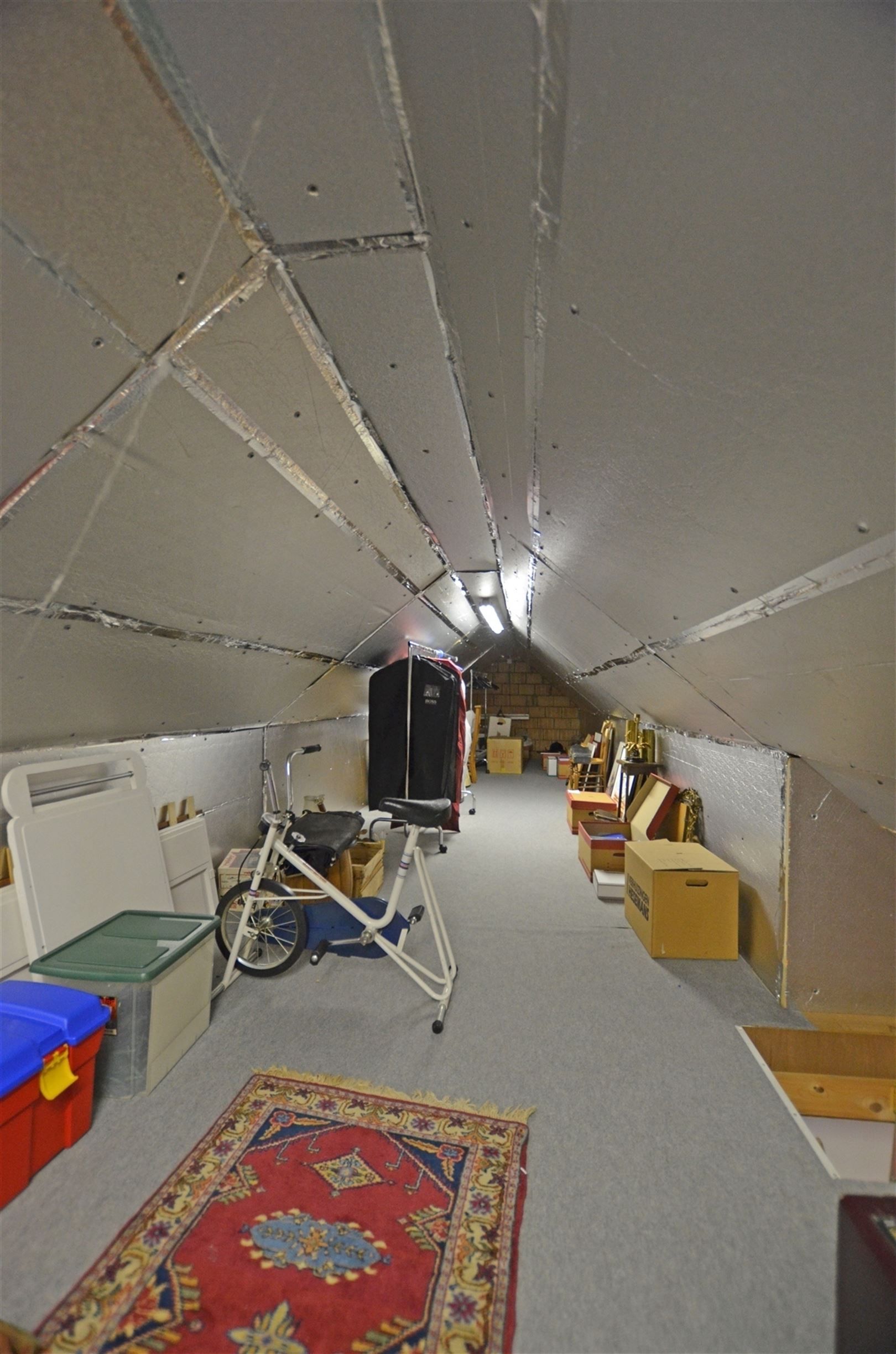 Goed onderhouden villa nabij het centrum foto 23