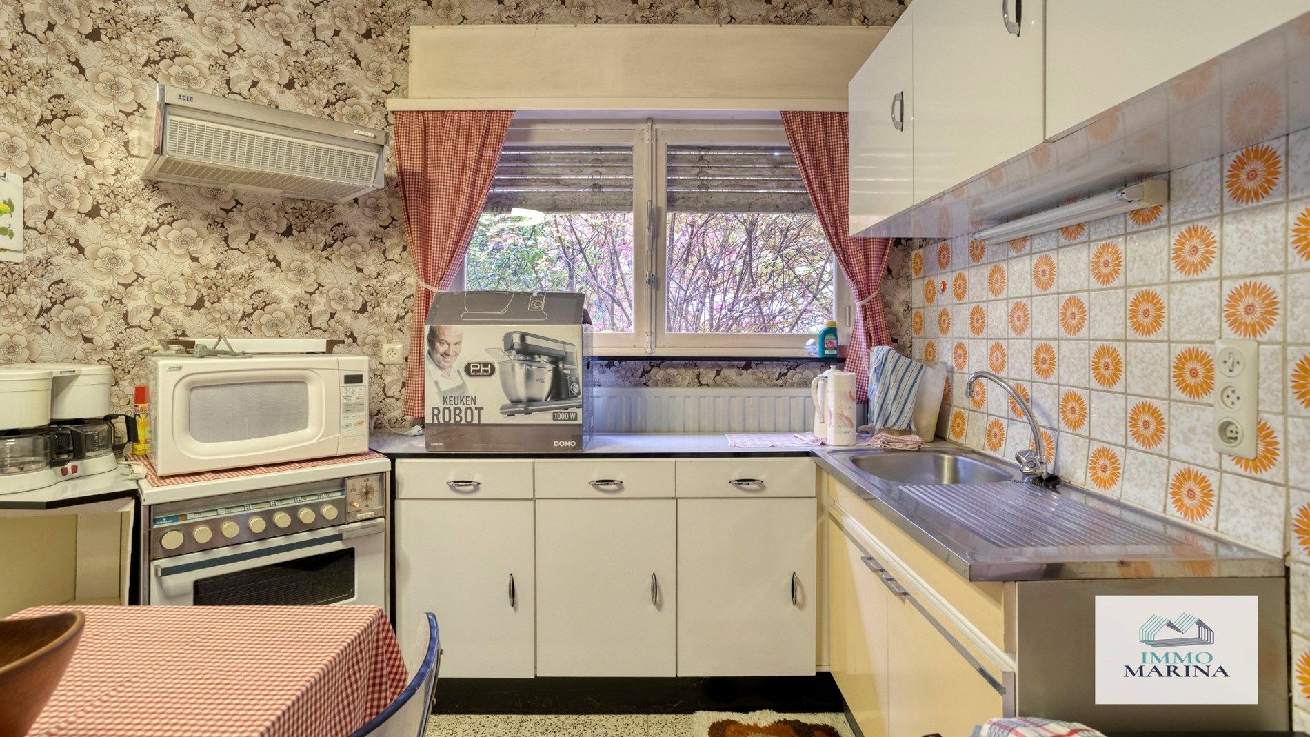 Zeer rustig gelegen woning met 2 slpks op 24a 10ca foto 4
