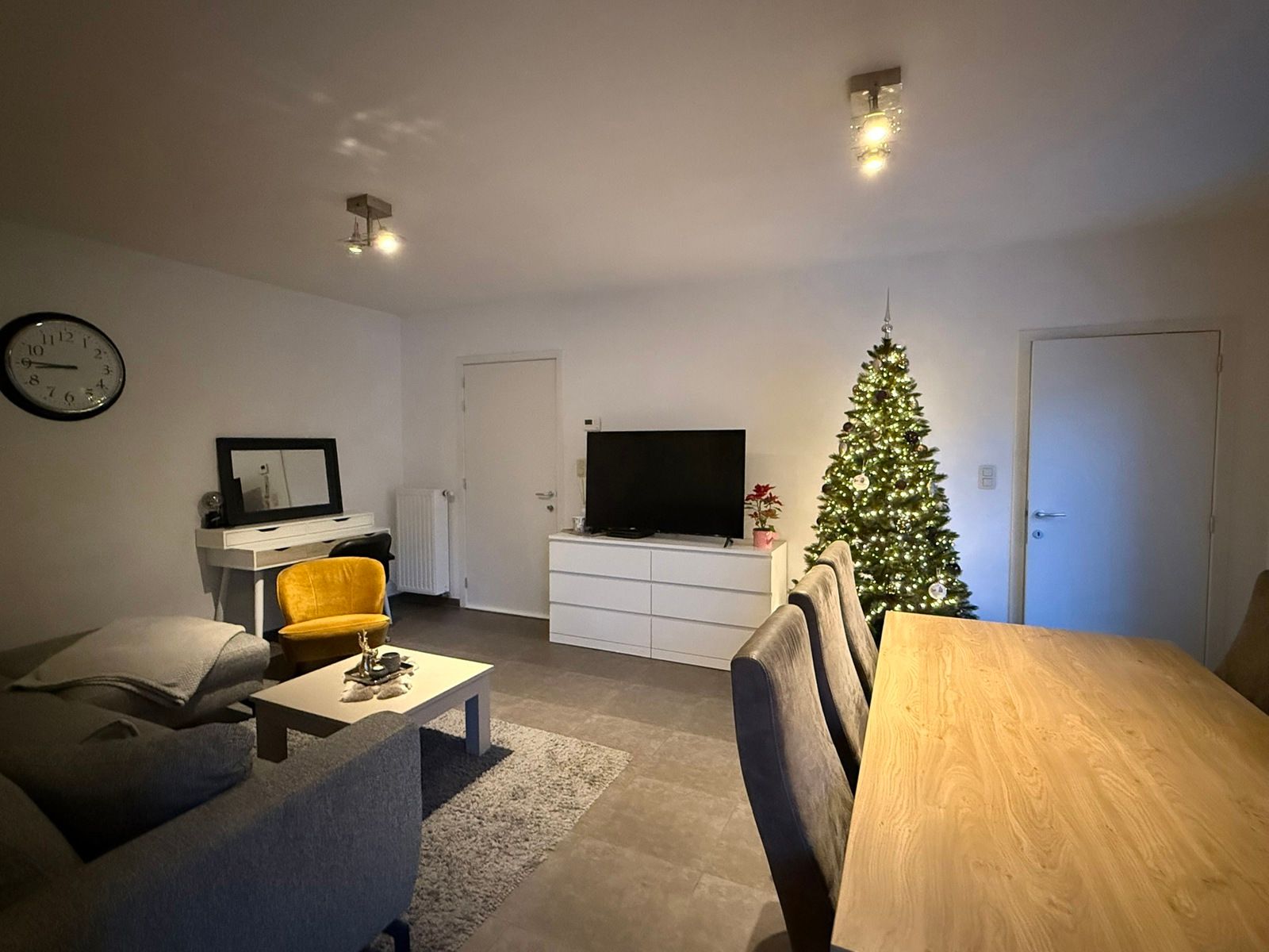 Instapklaar éénslaapkamer appartement met staanplaats in centrum Ingelmunster foto 2