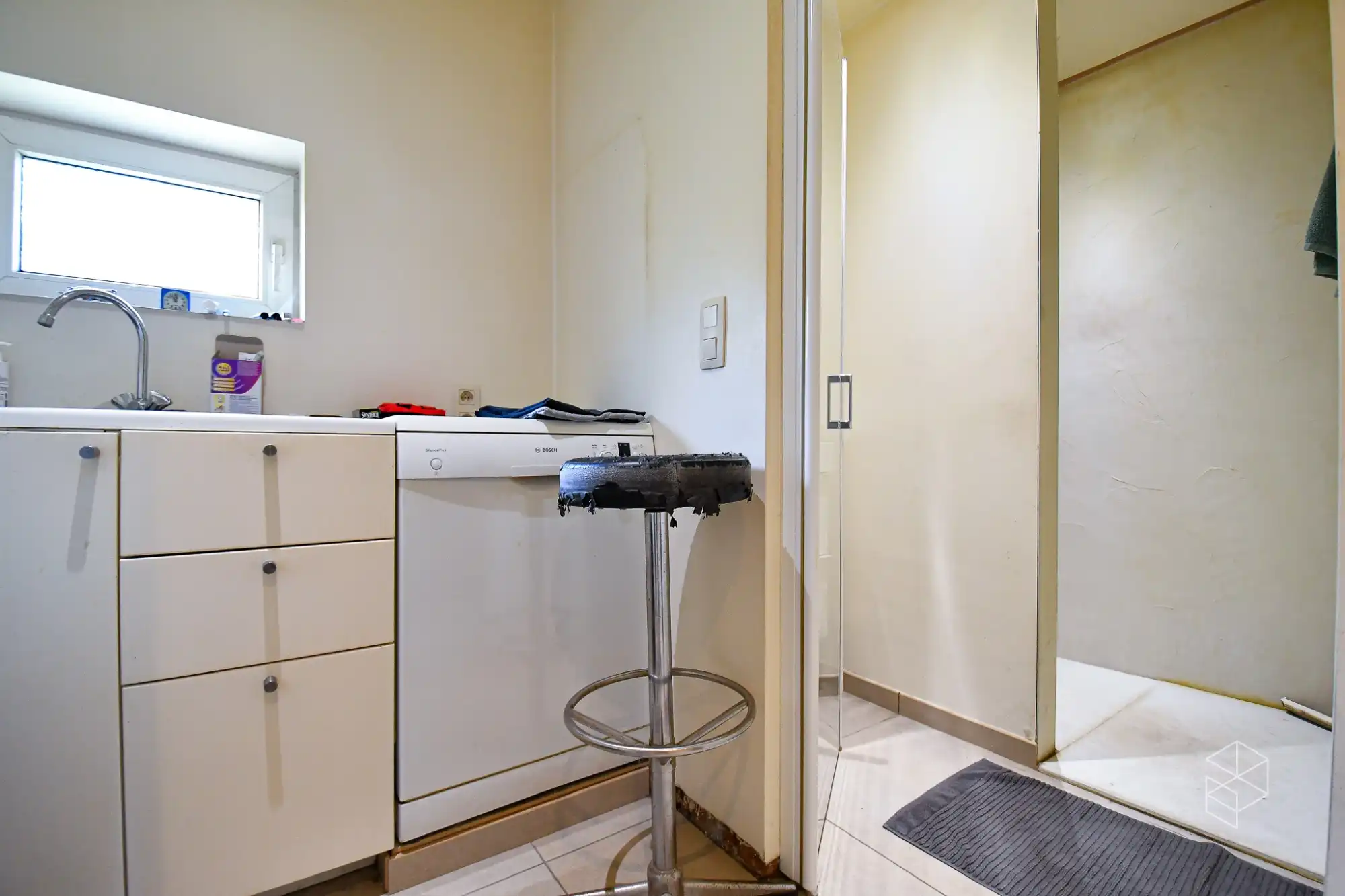 Wonen en ondernemen op één locatie: woning met loods in Ruiselede foto 19