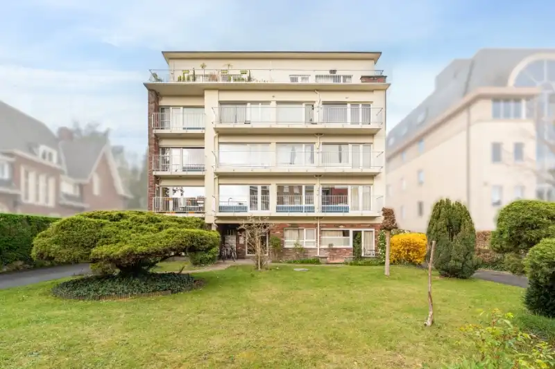 --- NIEUW --- Top gelegen gerenoveerd één slaapkamer appartement met terras. foto 11