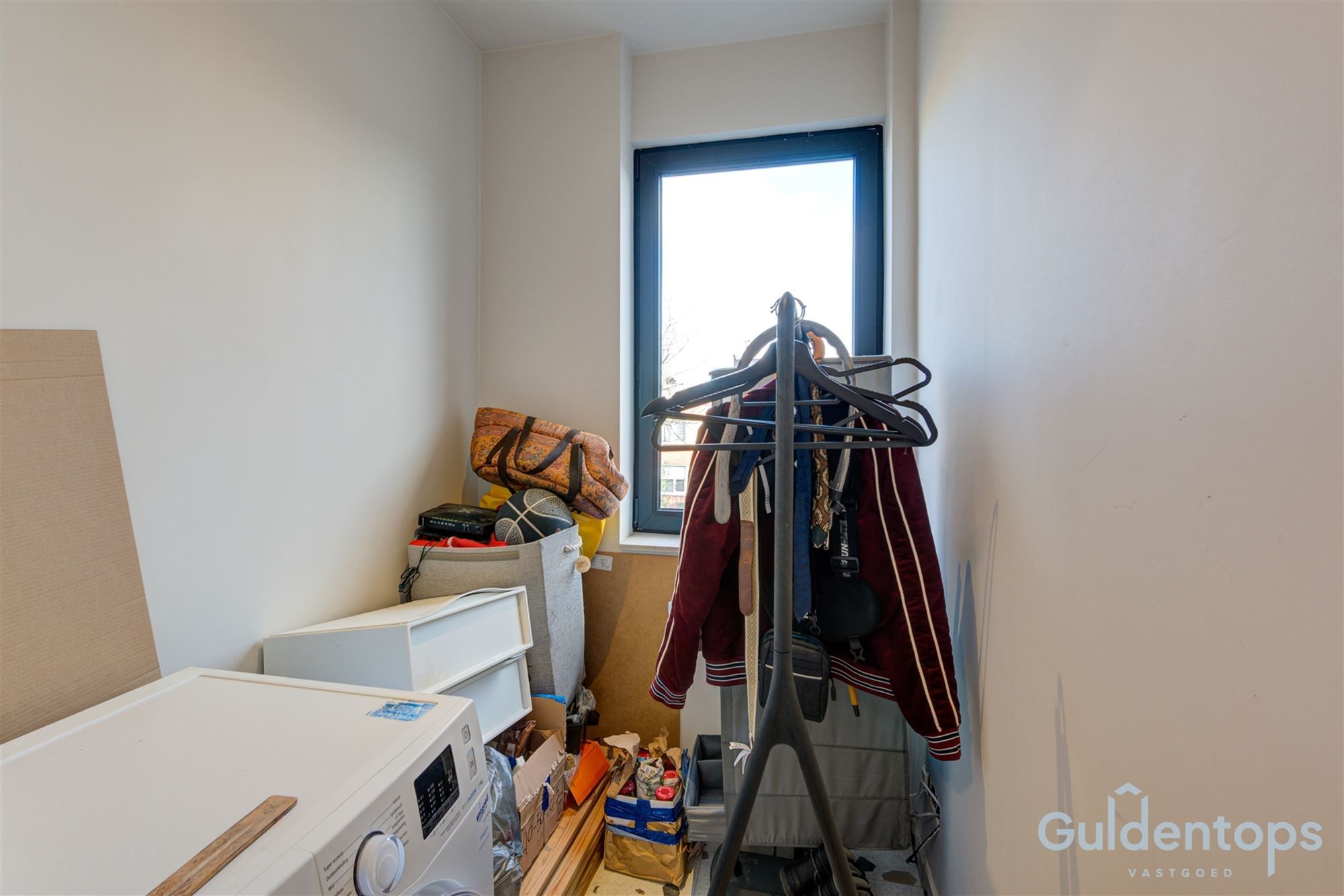 Knap gebouw bestaande uit 2 appartementen én magazijn foto 14