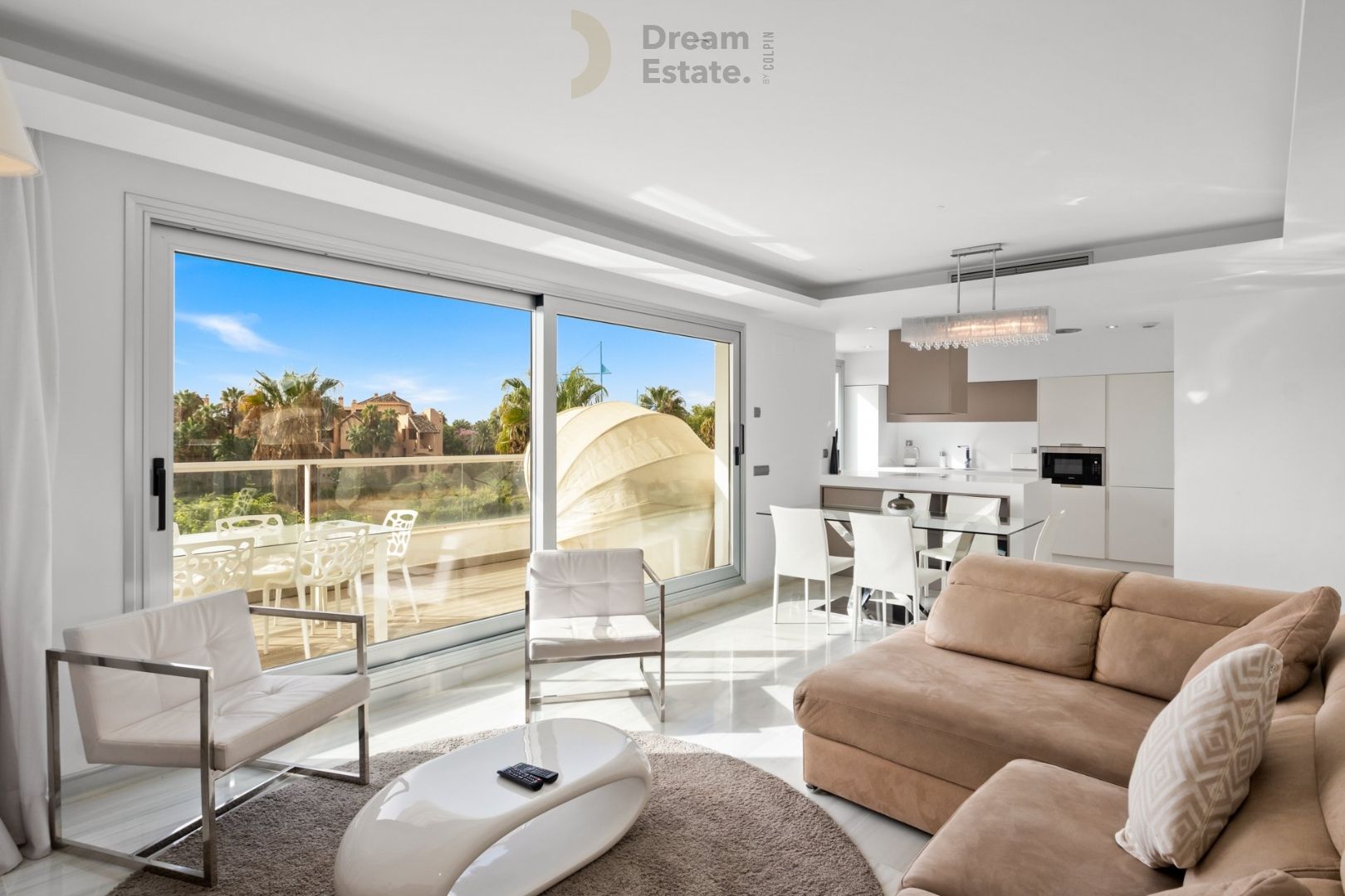 Modern penthouse, ideally located in San Pedro de Alcantara, Marbella. foto 7