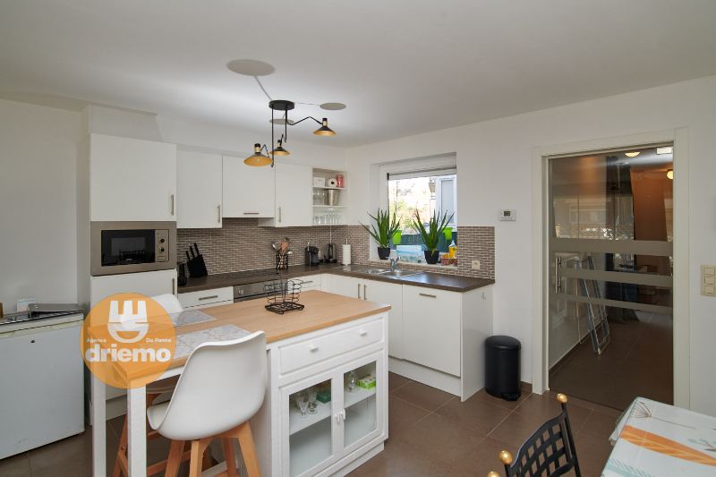 Appartement met 2 slaapkamer(s) voor 6 personen op het gelijkvloers foto {{pictureIndex}}