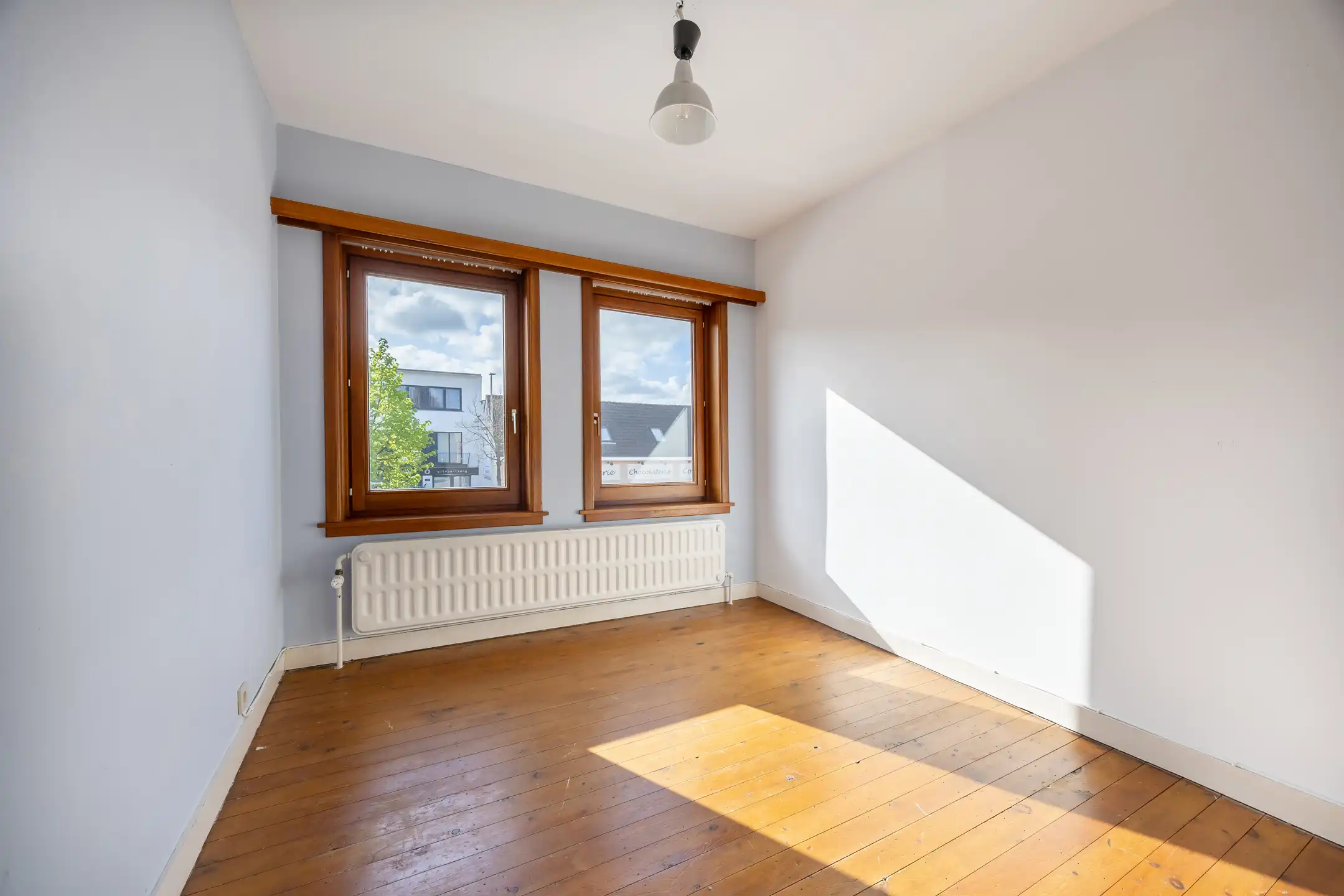 Handelshuis met magazijn op centrale ligging foto 8