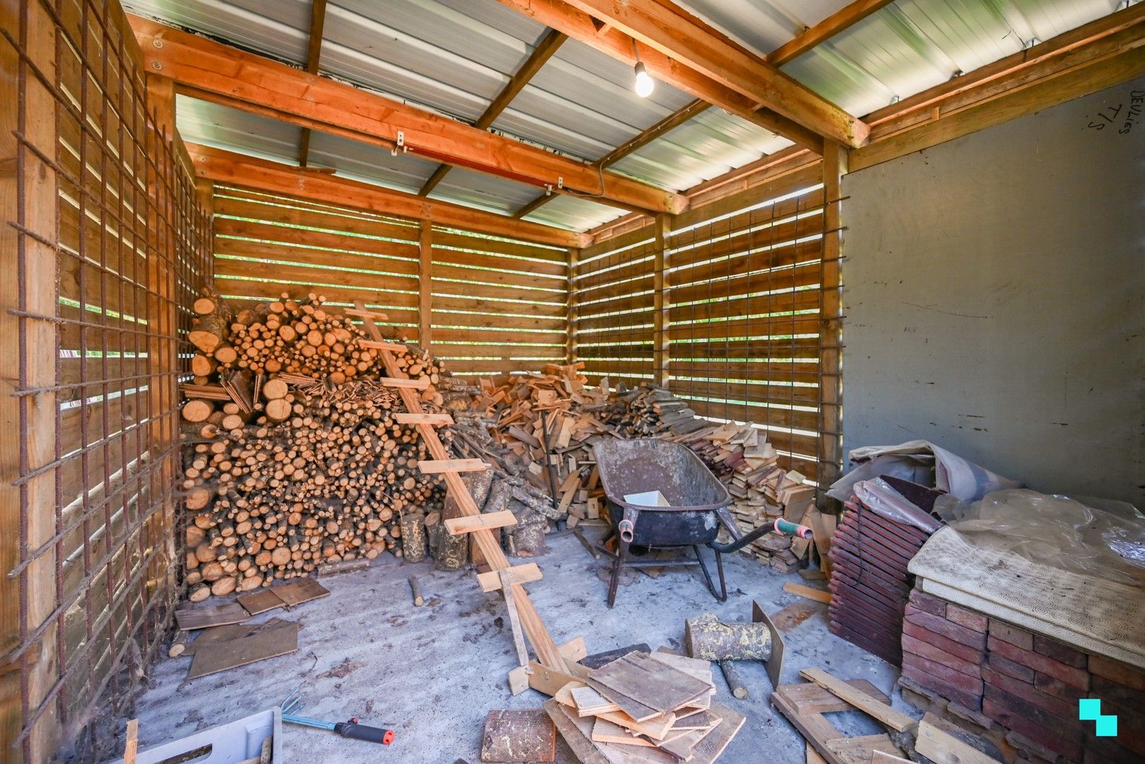 Alleenstaande woning met inpandige garage te Izegem foto 32