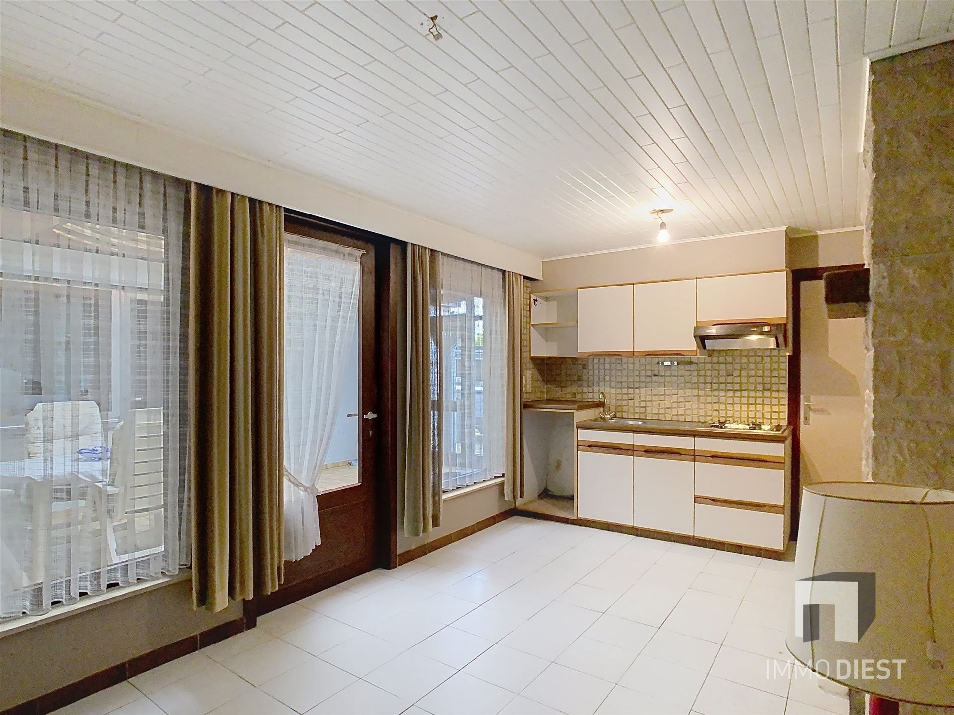 Te renoveren woning met bijgebouw op 5a 29ca. foto 16