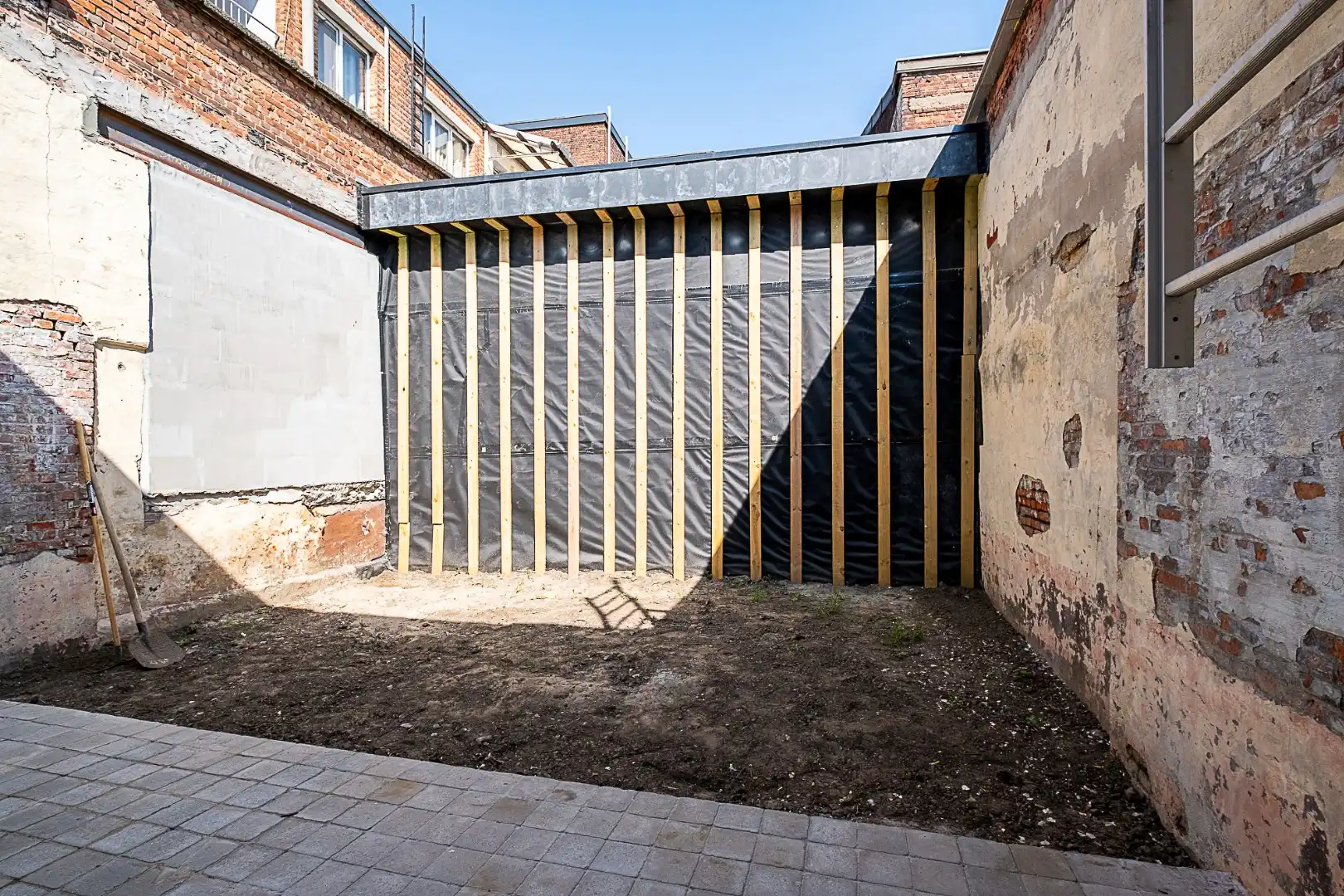 Lichtrijk wonen in industriële stijl foto 13