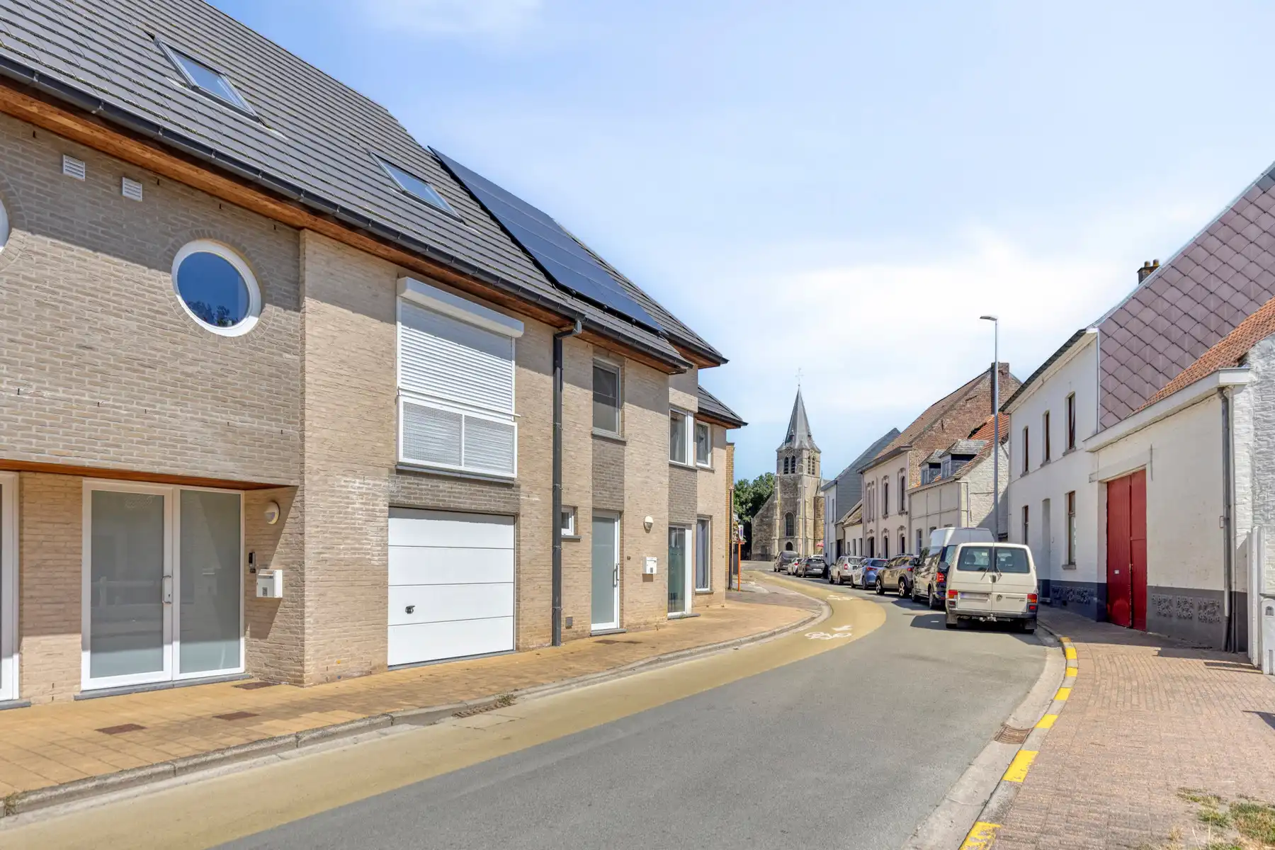 Recente energiezuinige woning met garage en zonnepanelen foto 23