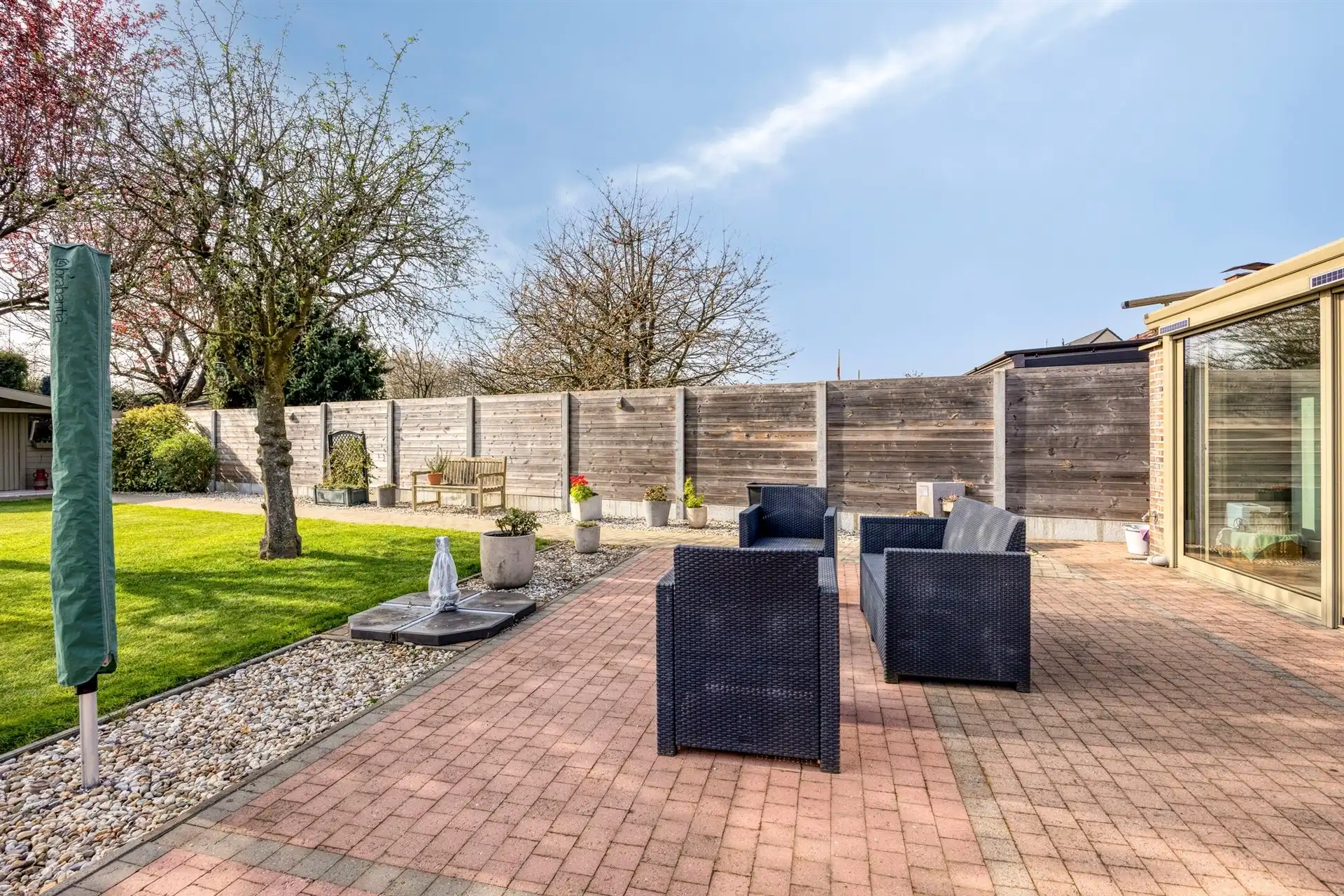 Zeer nette bungalow woning foto 31