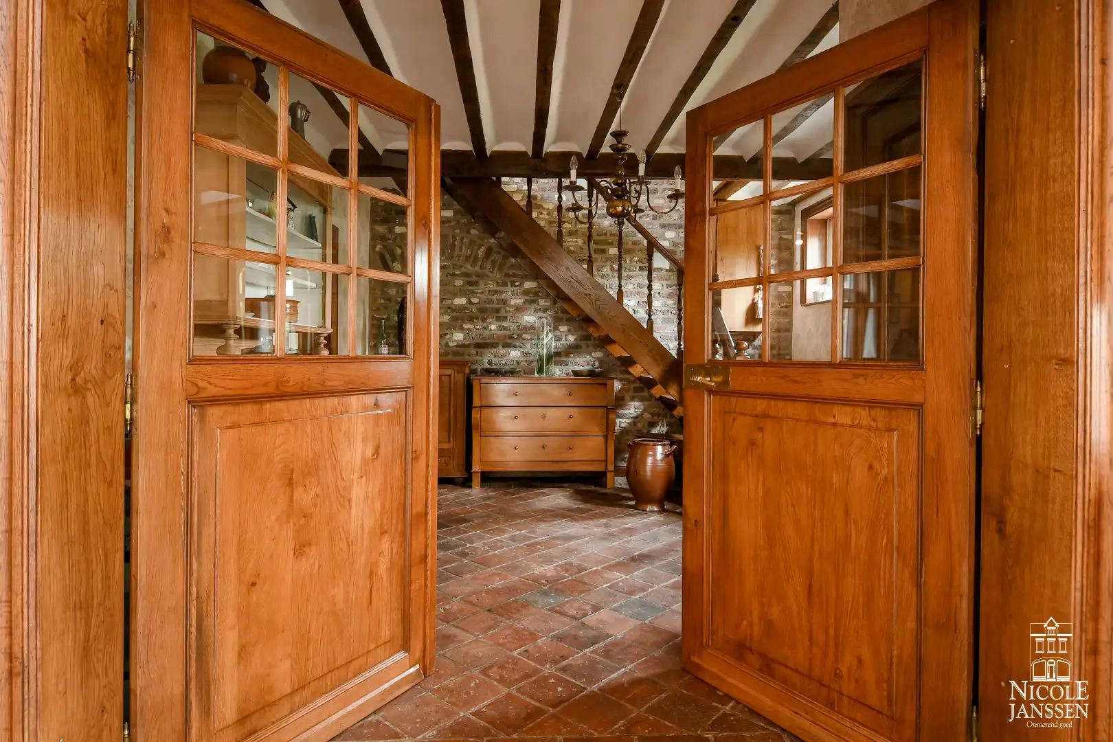 Zeer charmante hoevewoning met dubbele garage op een unieke locatie in Heppeneert  foto 14