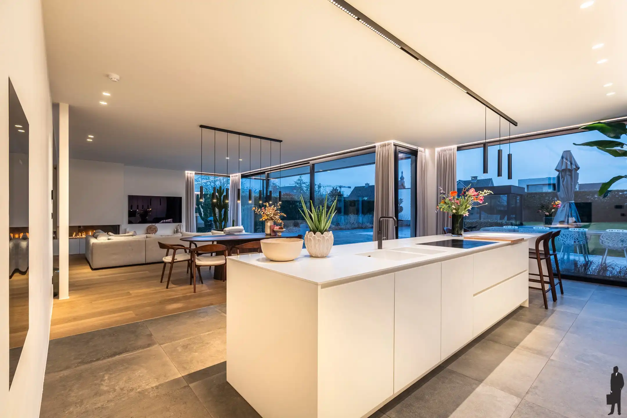 Luxe villa met zwembad en poolhouse vlakbij het centrum van Hoogstraten. foto 12