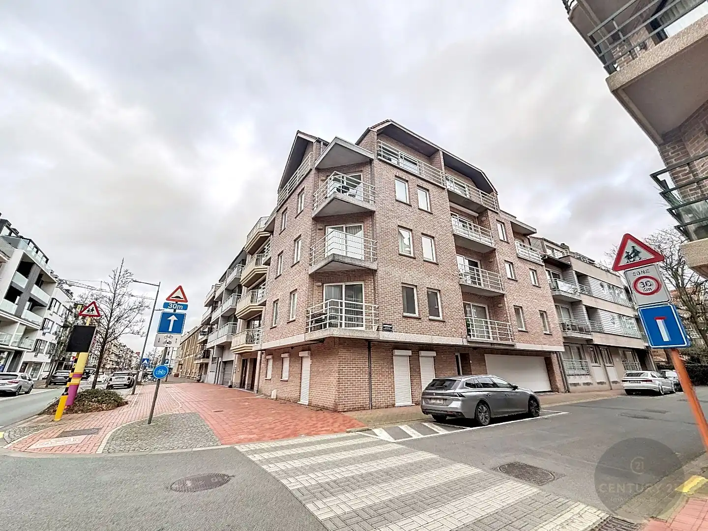 HOEKAPP op CENTRALE LIGGING! foto 15