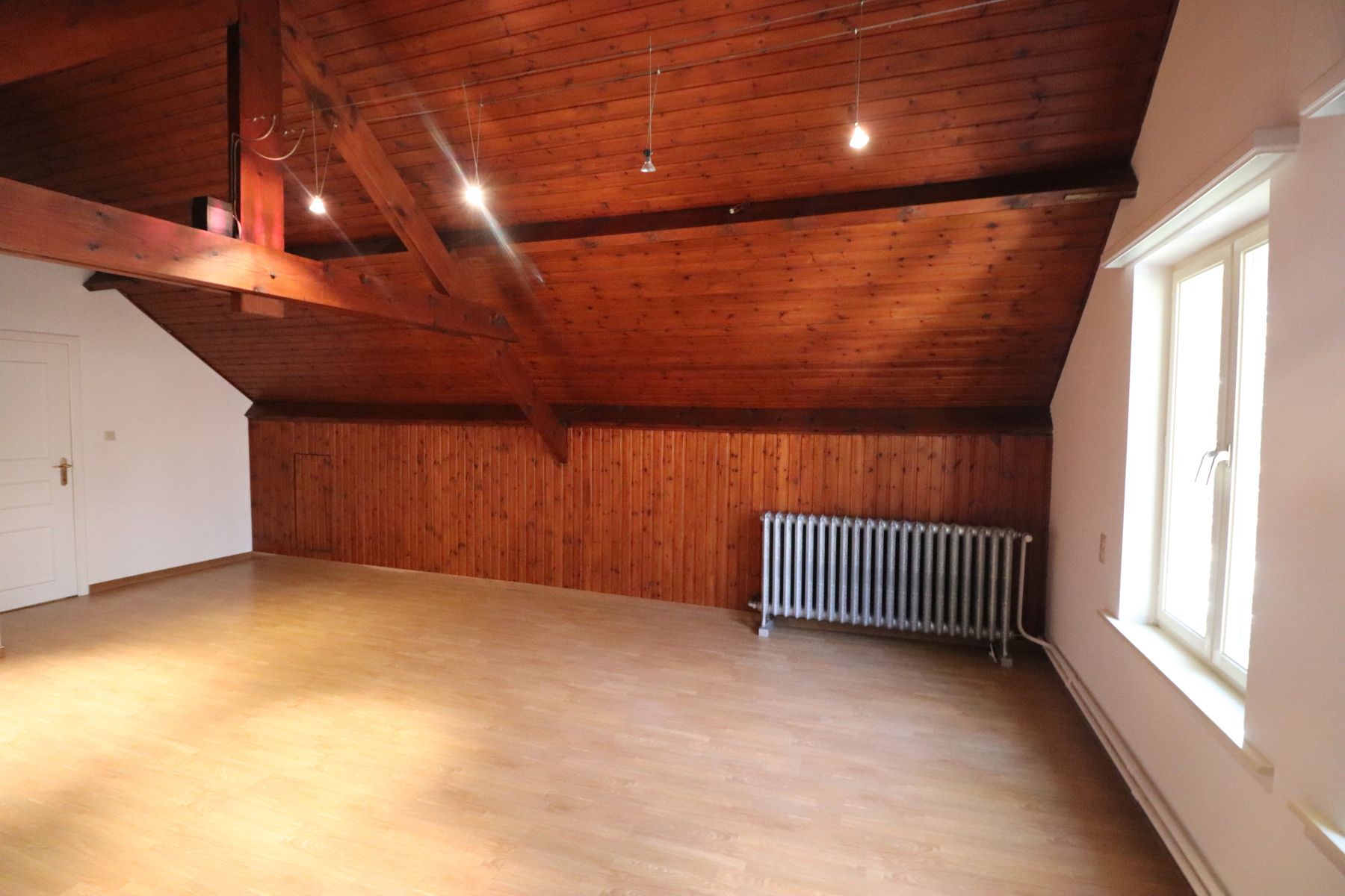 Charmante villa met 5 slaapkamers op een perceel van 1.785m² - Gelegen in een rustige en kindvriendelijke verkaveling. foto 23
