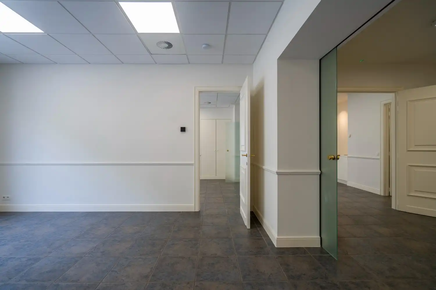 KANTOOR NABIJ GROTE MARKT foto 10