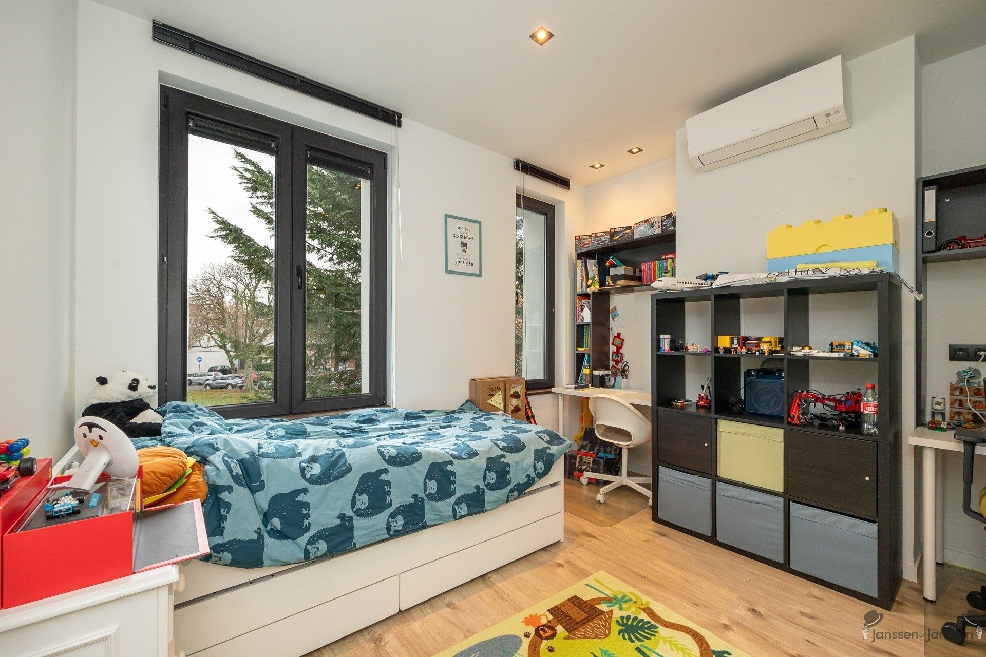 Mooi volledig gerenoveerd huis met EPC A aan groen plein foto 13