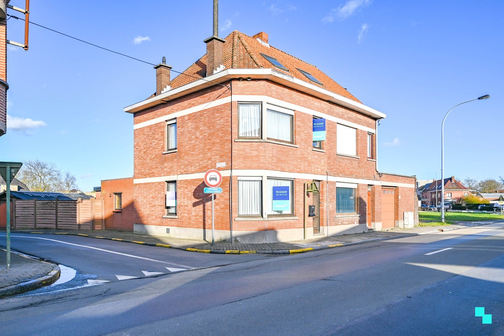Hoofdfoto van de publicatie: Charmante halfopen bebouwing in Deerlijk