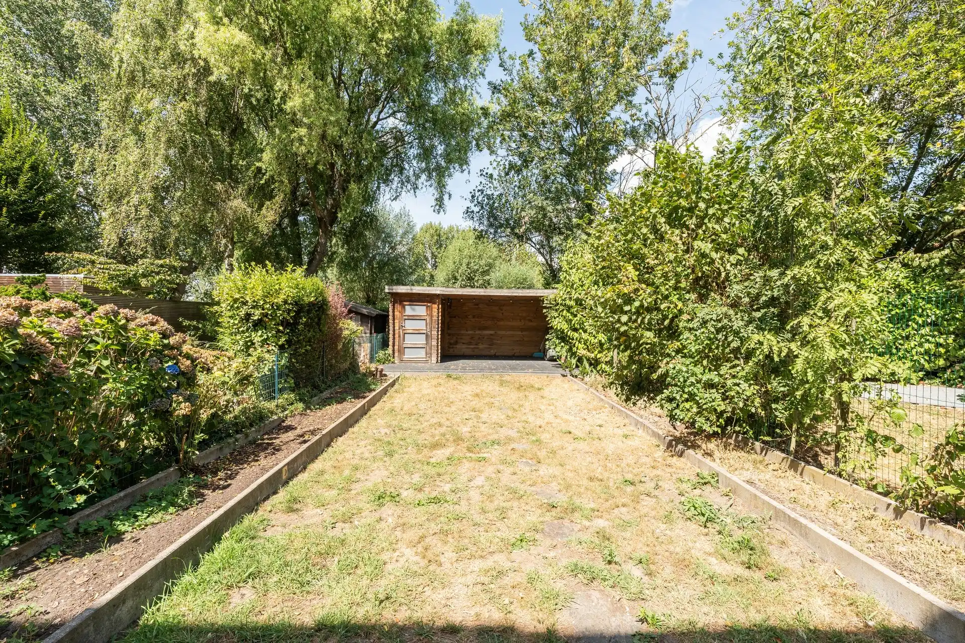Energiezuinige bel etage woning met 3 slaapkamers gelegen in een groene omgeving foto 12