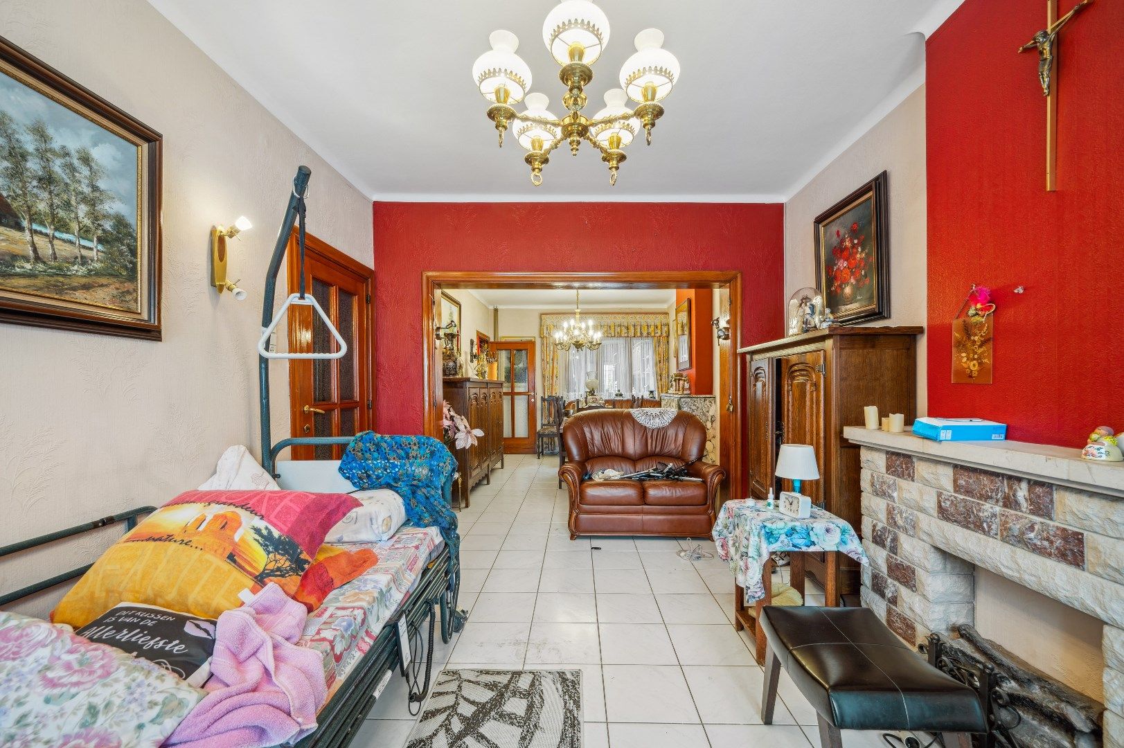 Gezinswoning met 3 slaapkamers en grote tuin. foto 6