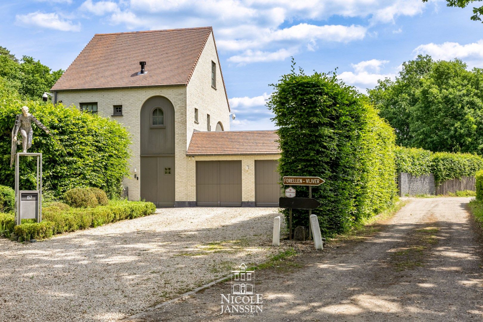 Exclusieve, karaktervolle villa foto 3