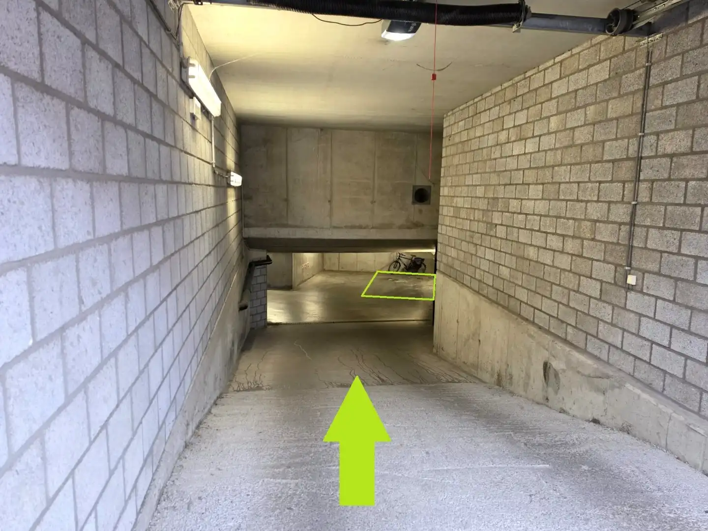 ONDERGRONDSE STAANPLAATS (14 m²) IN HARTJE TIELT  foto 2