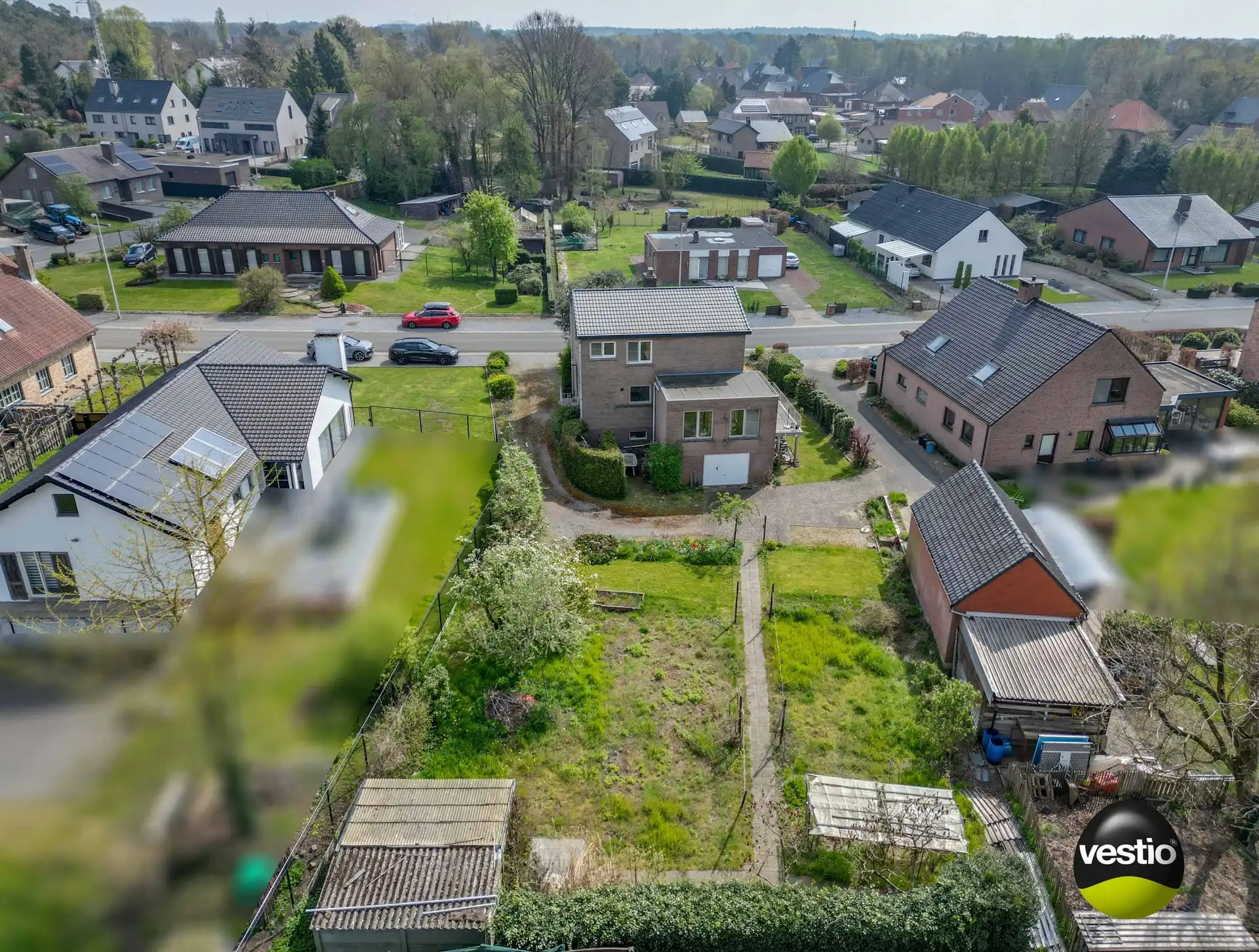 RUSTIG GELEGEN WONING OP 9,64 ARE foto 3