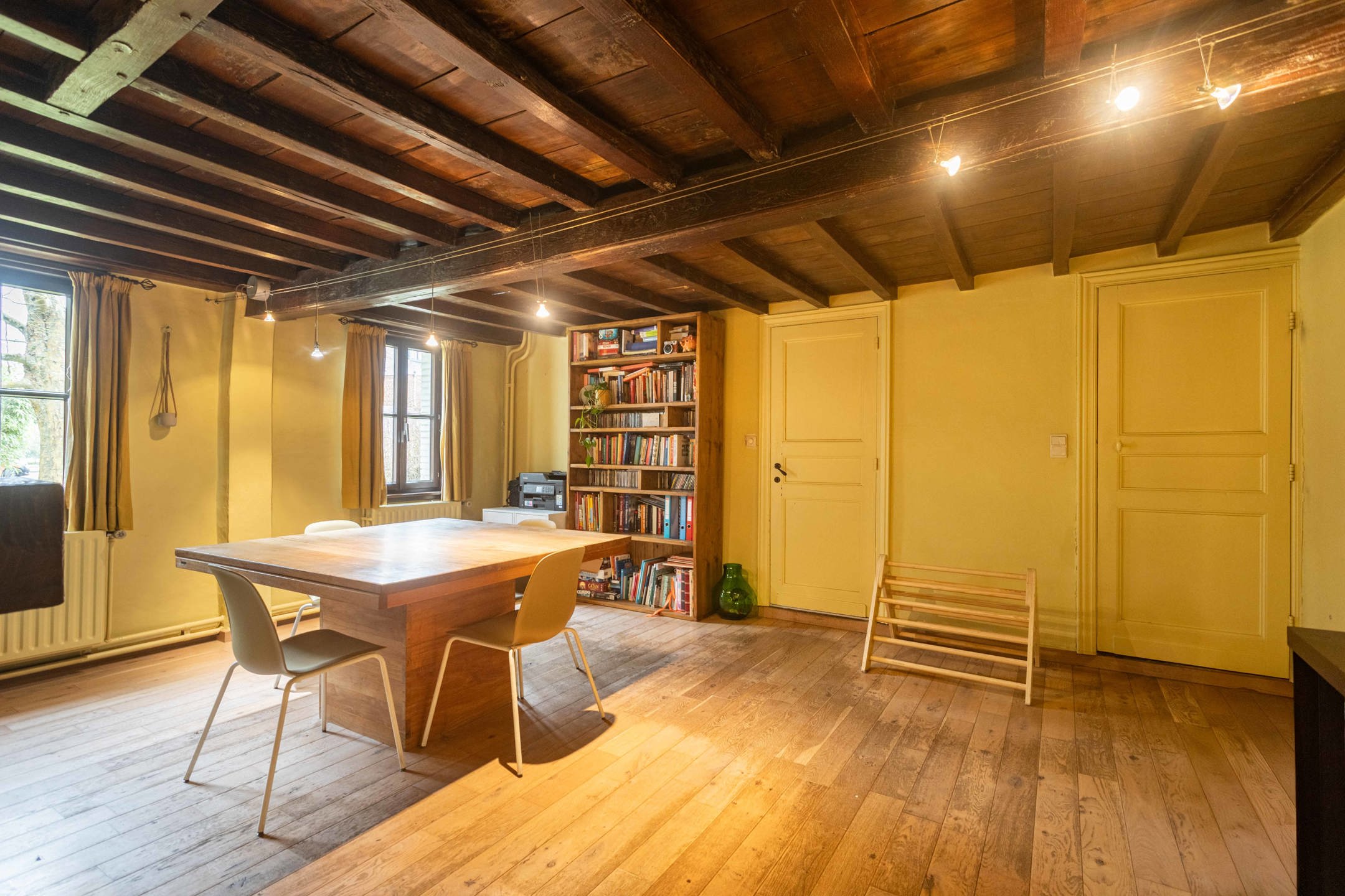 Charmante deels te renoveren alleenstaande woning  foto 14