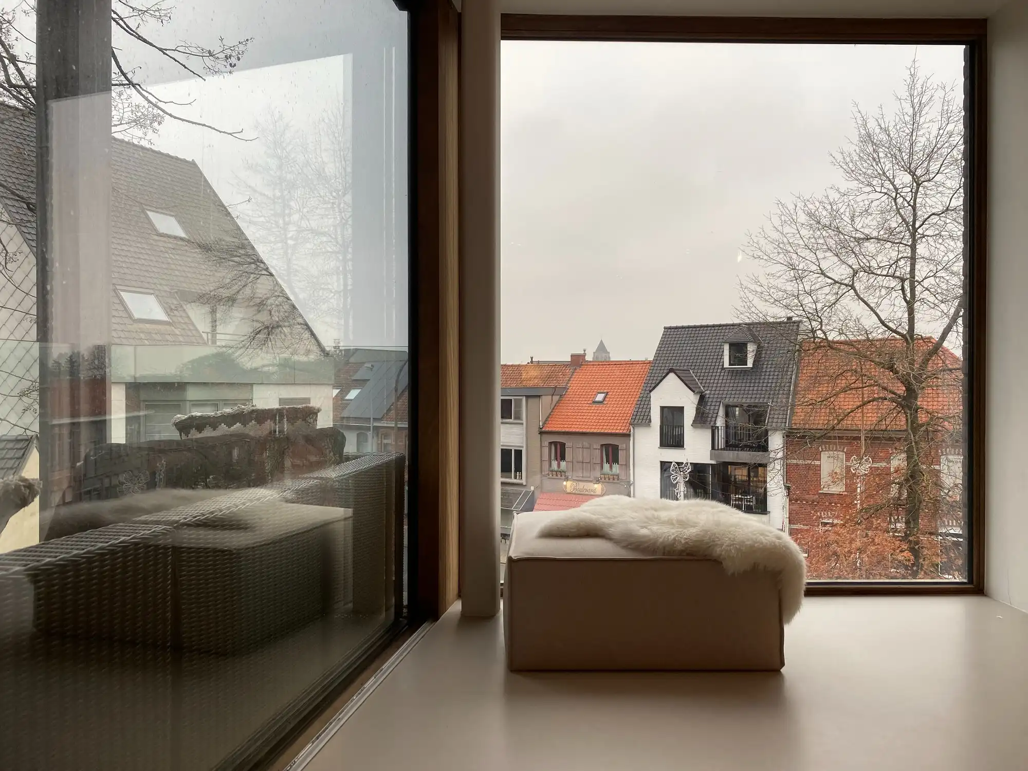 Recent geschilderd appartement in centrum | Henri Lebbestraat foto 5