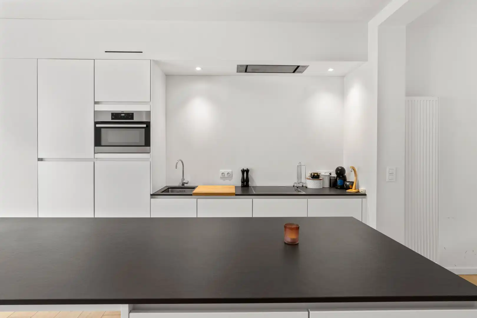 SCHITTEREND 2 SLPK APPARTEMENT MET ZONNIG TERRAS VLAKBIJ CENTRUM foto 6