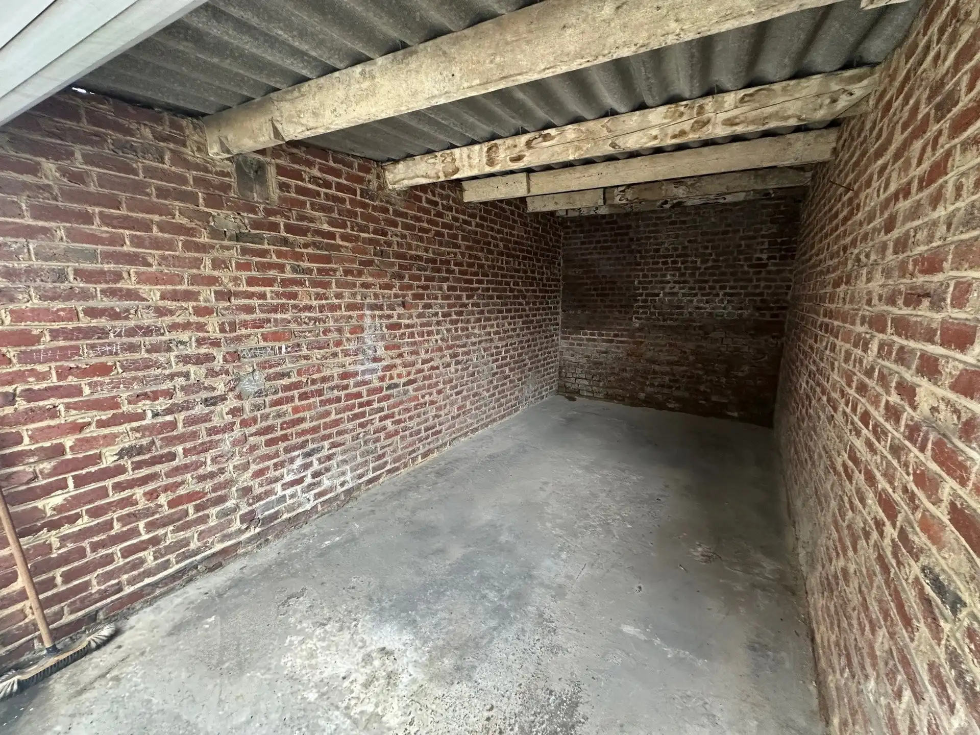 Gelijkvloers appartement met 2 slaapkamers, ruime berging en overdekte autostaanplaats foto 12