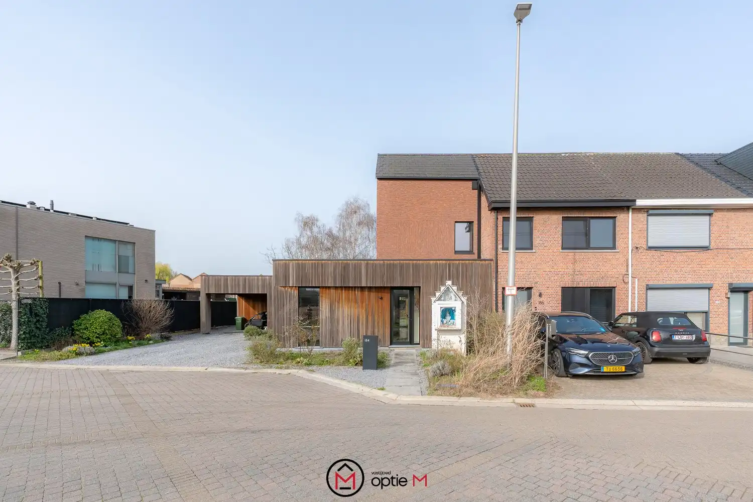 Moderne, energiezuinige woning met patio, zonnepanelen en hoogwaardige afwerking foto 32