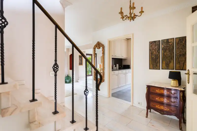 Stijlvolle villa op toplocatie, een zee van ruimte, privacy! foto 19