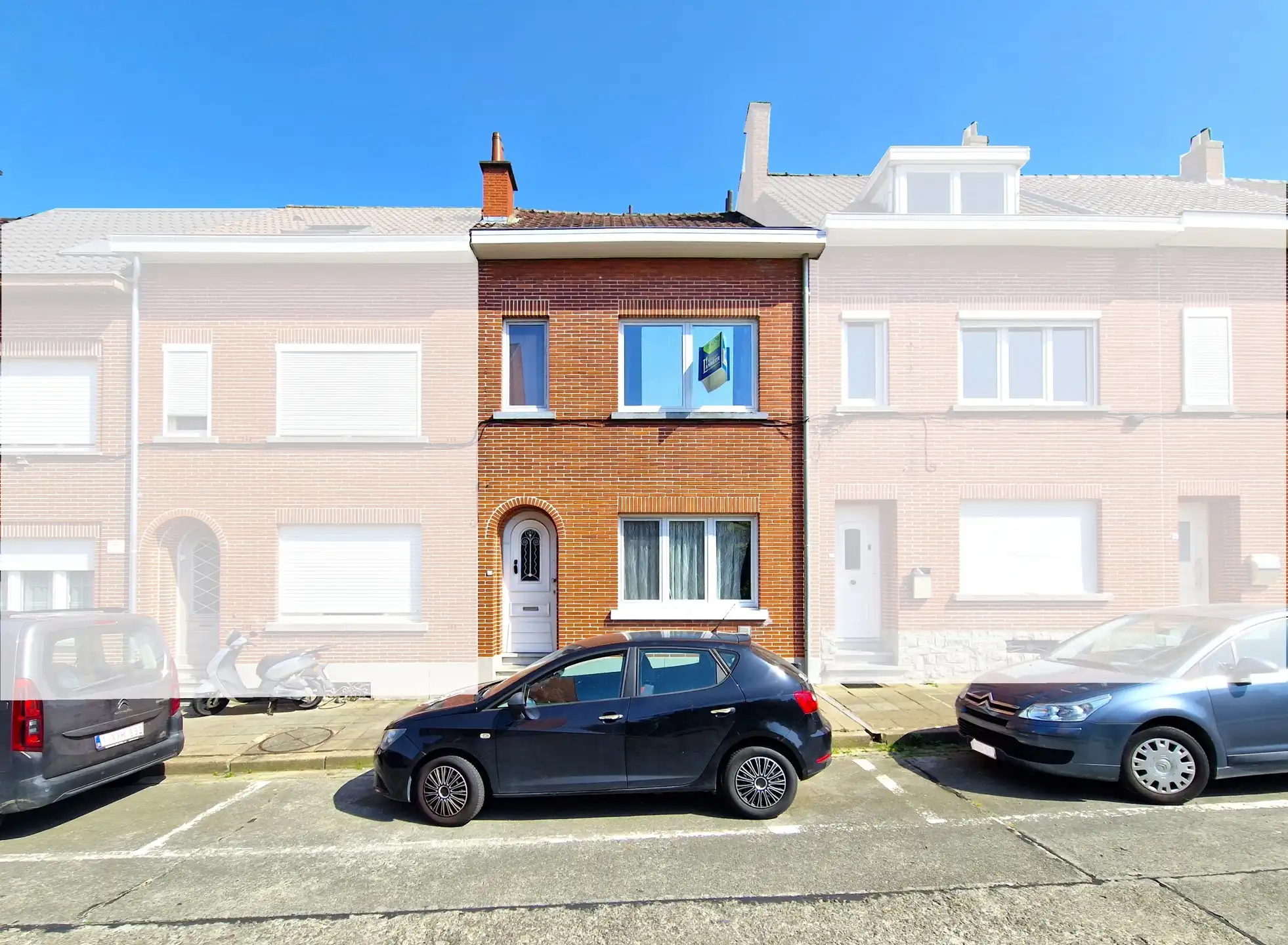 Hoofdfoto van de publicatie: Instapklare woning te Overboelare met 3 slaapkamers en tuin