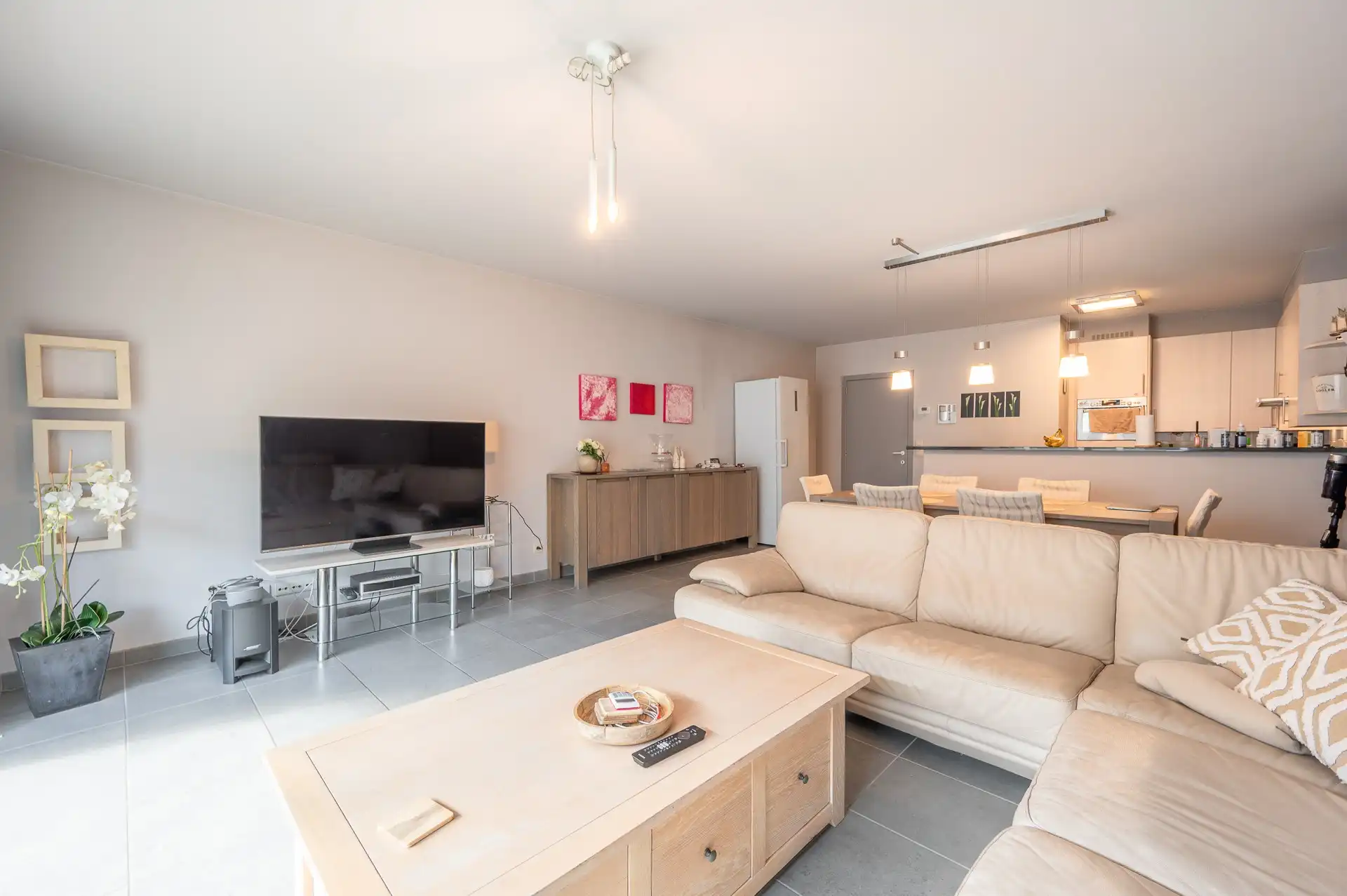 Gemeubeld: gezellig appartement vlakbij de Lippenslaan! foto 2
