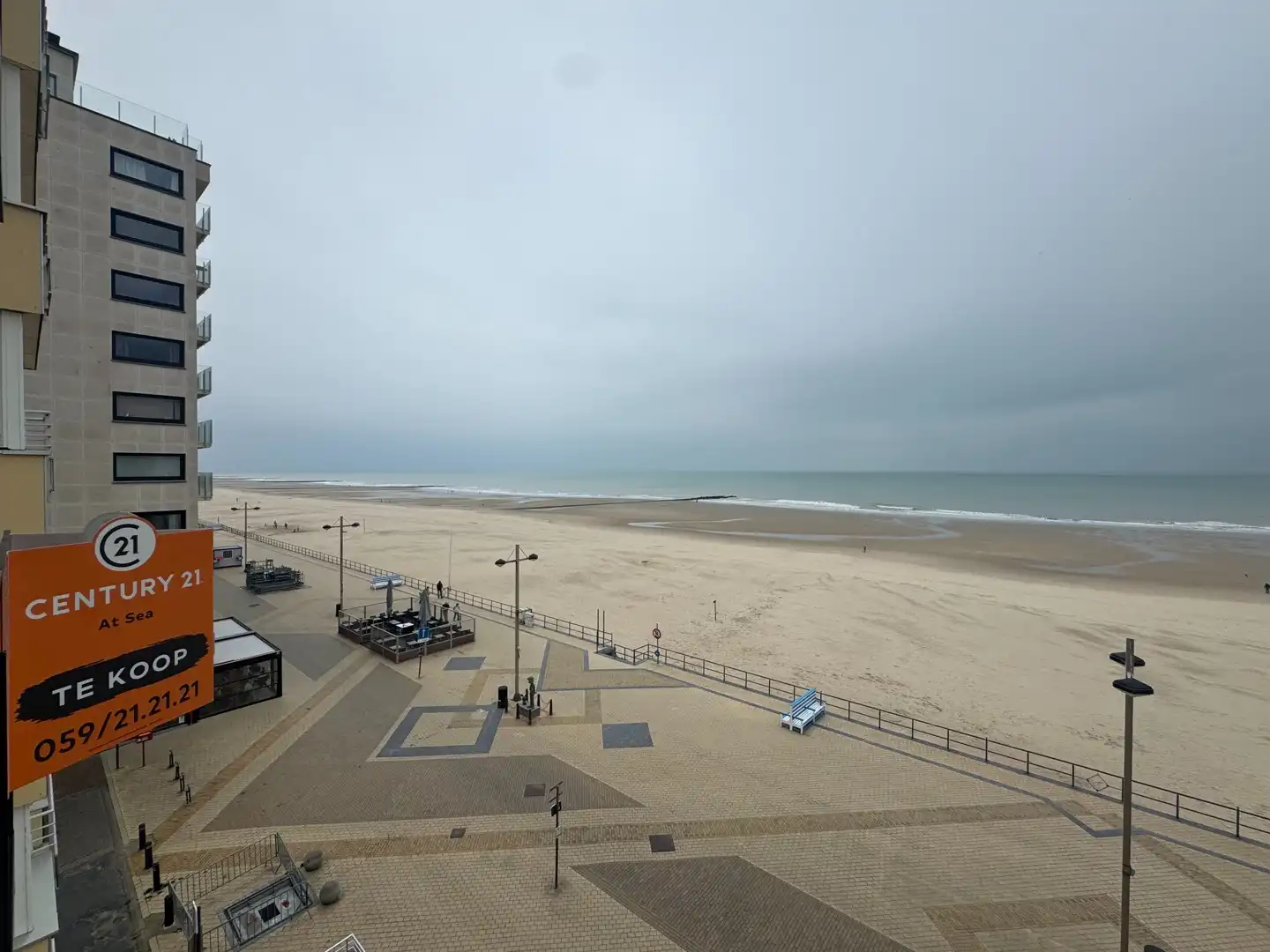 Prachtig 2-slaapkamerappartement op de Zeedijk met frontaal zeezicht en zongericht terras! foto 17