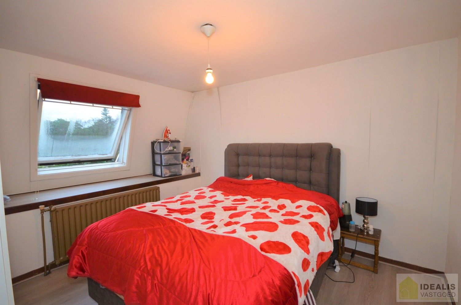 APPARTEMENT OP 2de  VERDIEP MET RUIM 80M² BEWOONBARE OPPERVLAKTE, 2 SLAAPKAMERS EN INPANDIGE GARAGE IN HET HARTJE VAN BOCHOLT foto 10