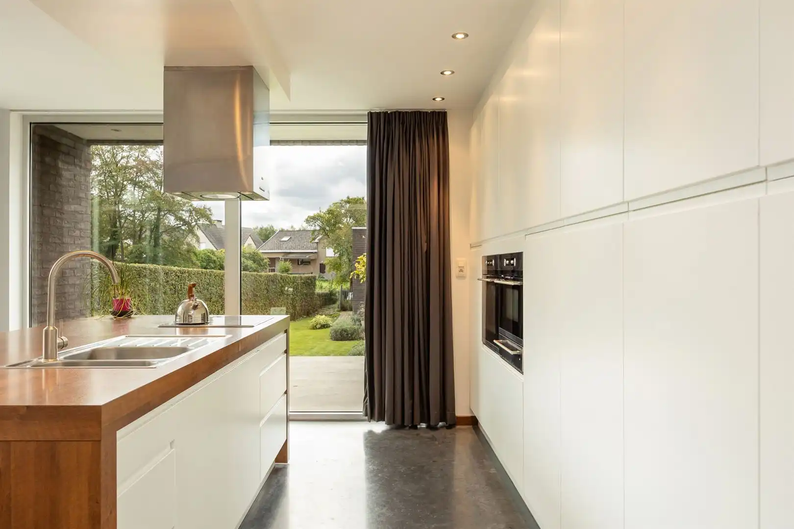 Prachtige gezinswoning met garage en tuin te Hulshout! foto 7
