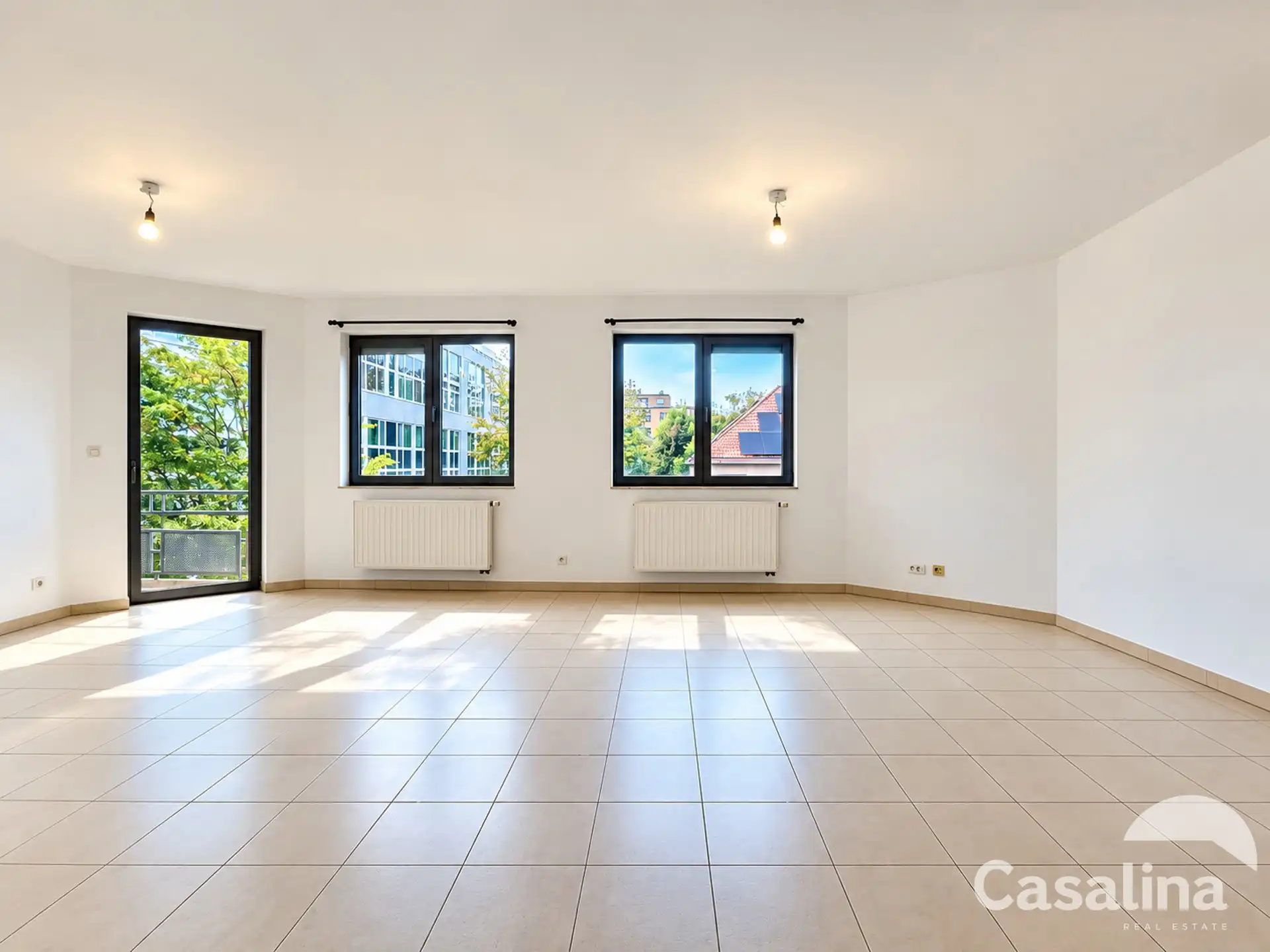 Aan de grens van WOLUWE, 2 slaapkamer appartement met terras foto 2