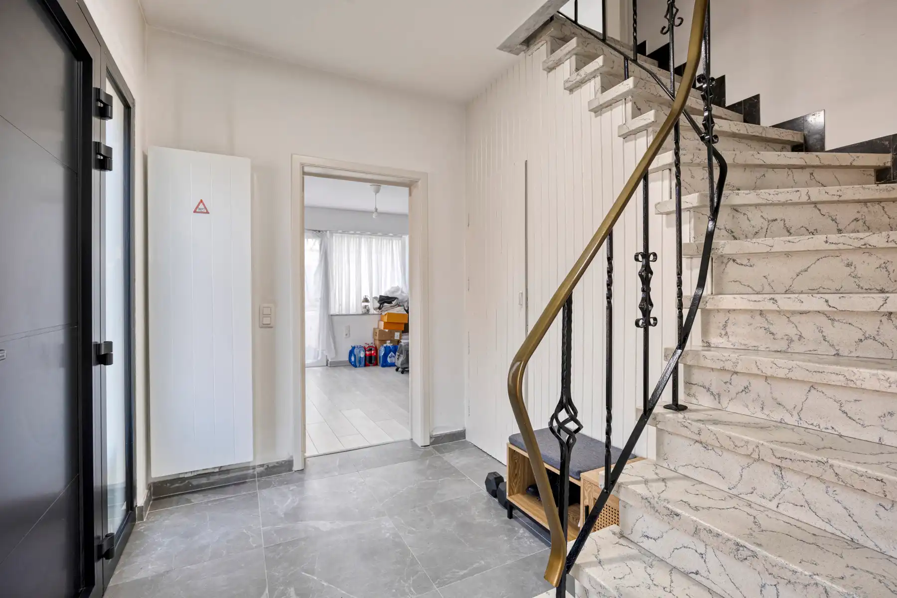 Gerenoveerde driegevelwoning nabij Halle foto 2