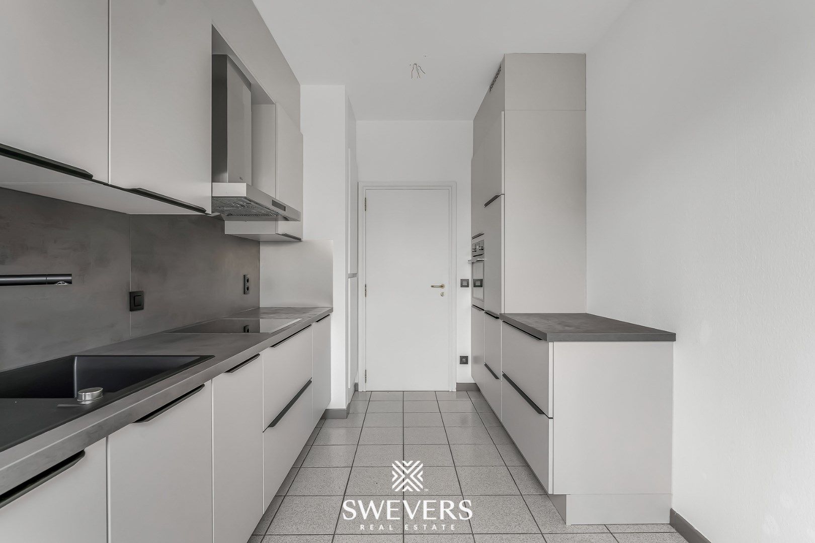 Stijlvol en instapklaar wonen (115m²) met autostaanplaats in het hart van Hasselt foto 12