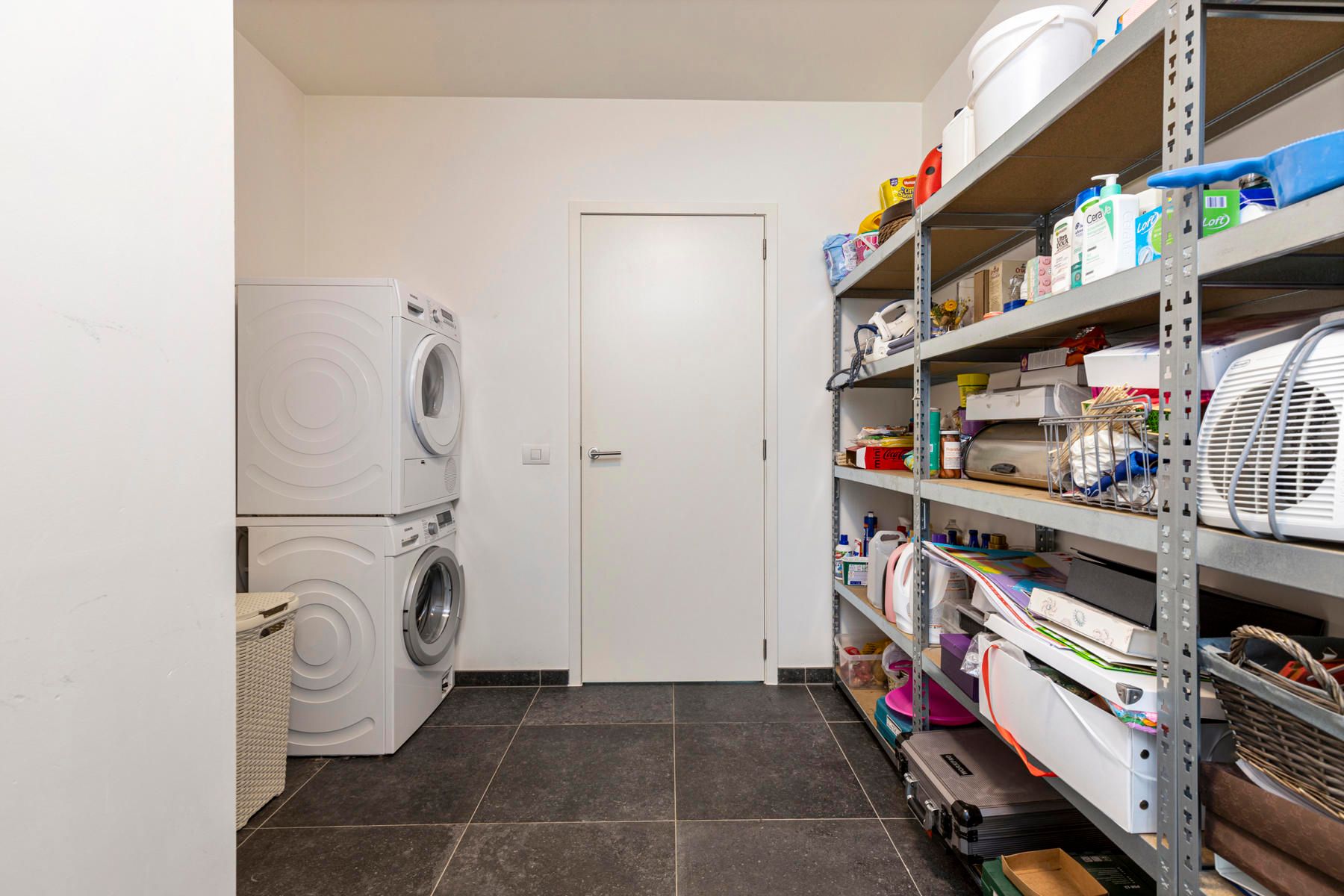 Modern recent appartement met 3 slaapkamers en groot terras  foto 23