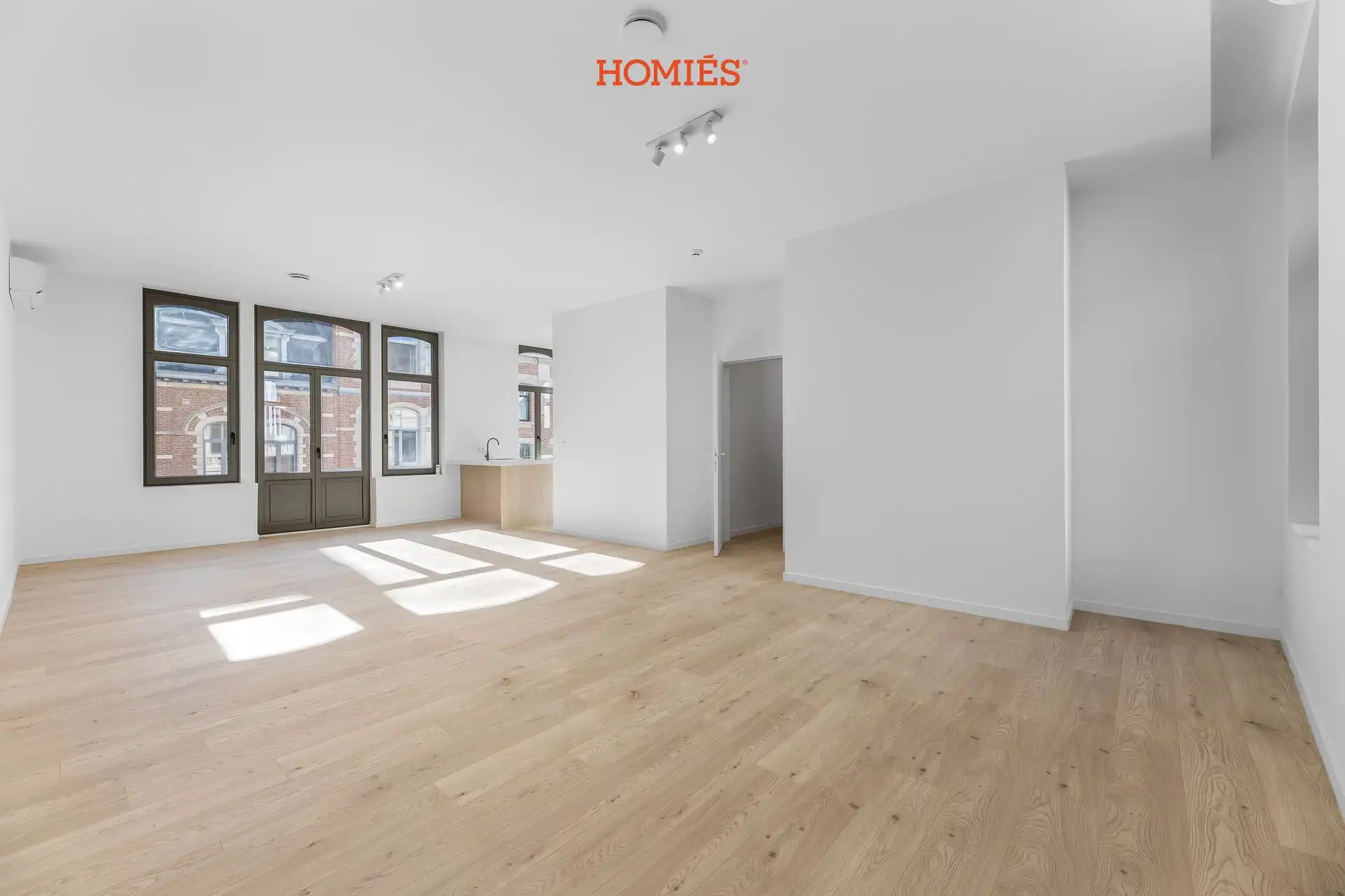 Luxe duplex met 2 slaapkamers aan de Grote Markt foto {{pictureIndex}}