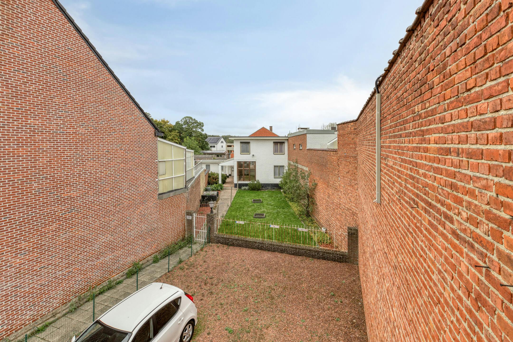 Riante woning met ontwikkelingspotentieel in Eisden te koop foto 33