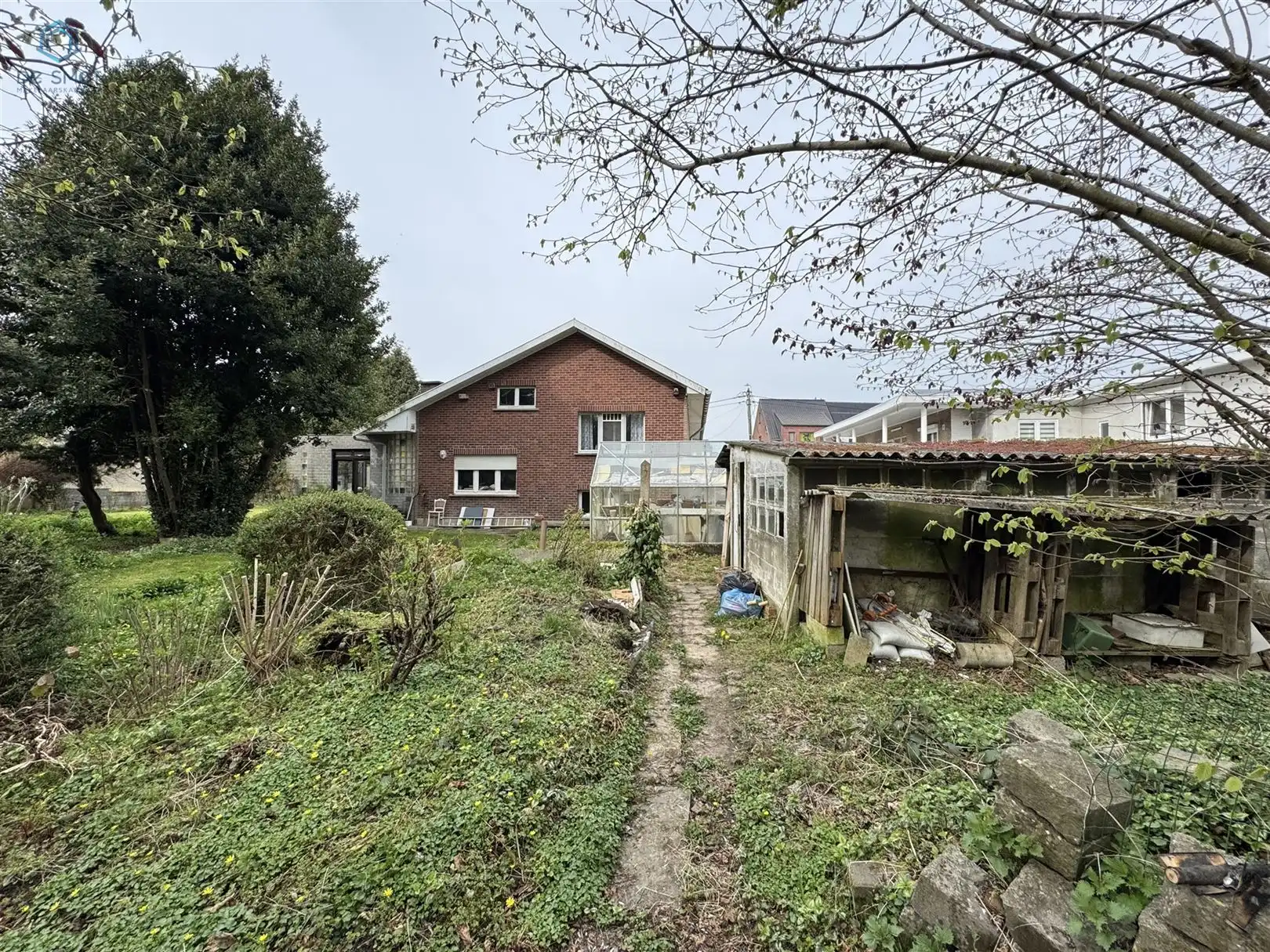 Rustig gelegen open bebouwing met tuin foto 4