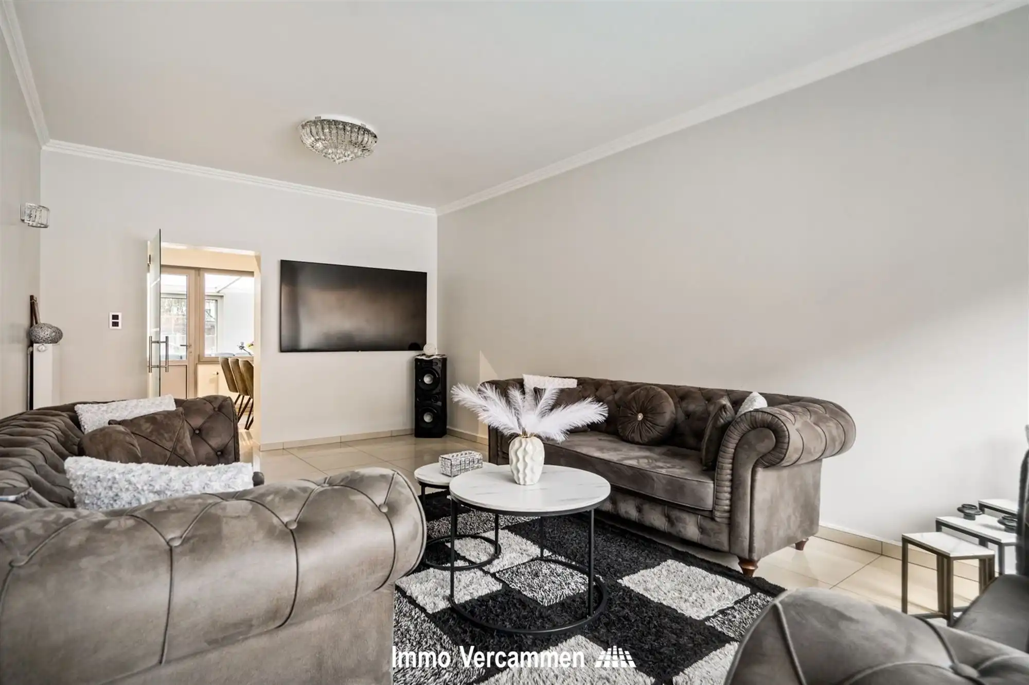 Instapklare woning met 4 SLPK te Mechelen foto 3