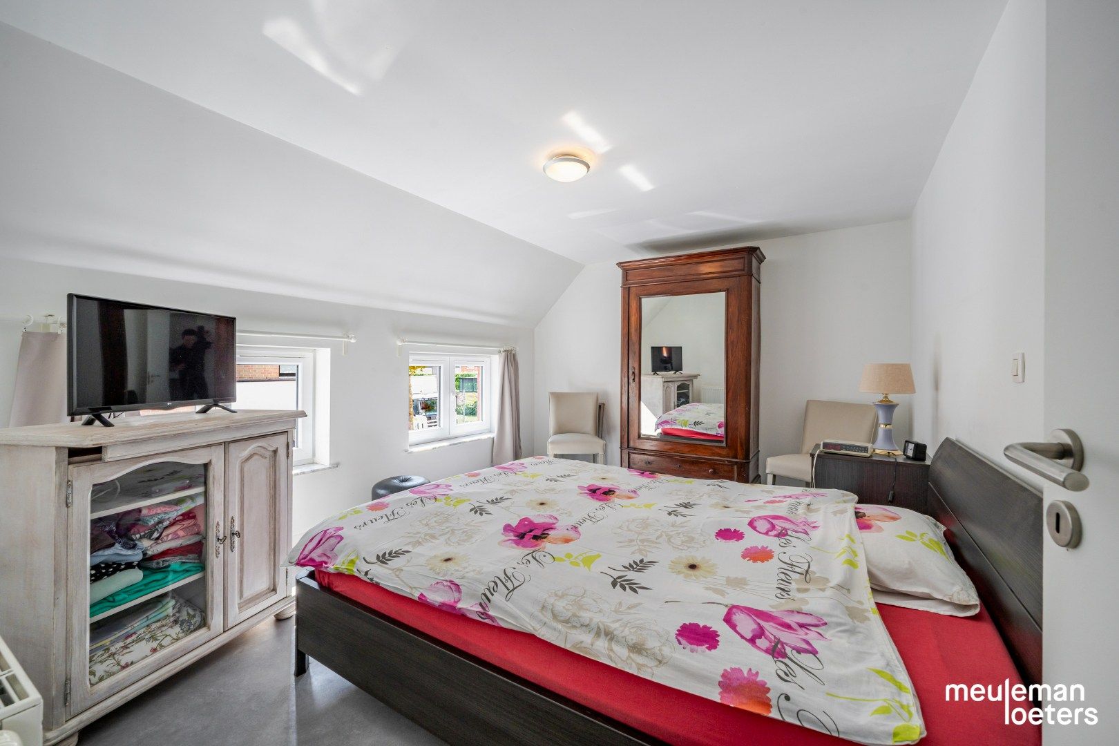 Instapklare woning met tuin en garage foto 10