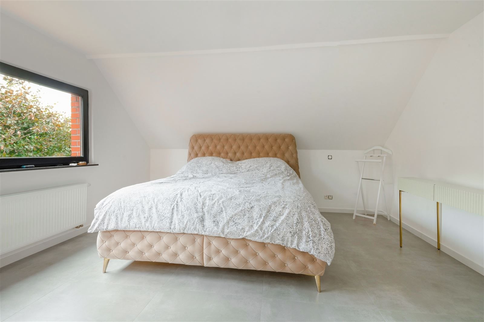 Gerenoveerde woning met tuin foto 10