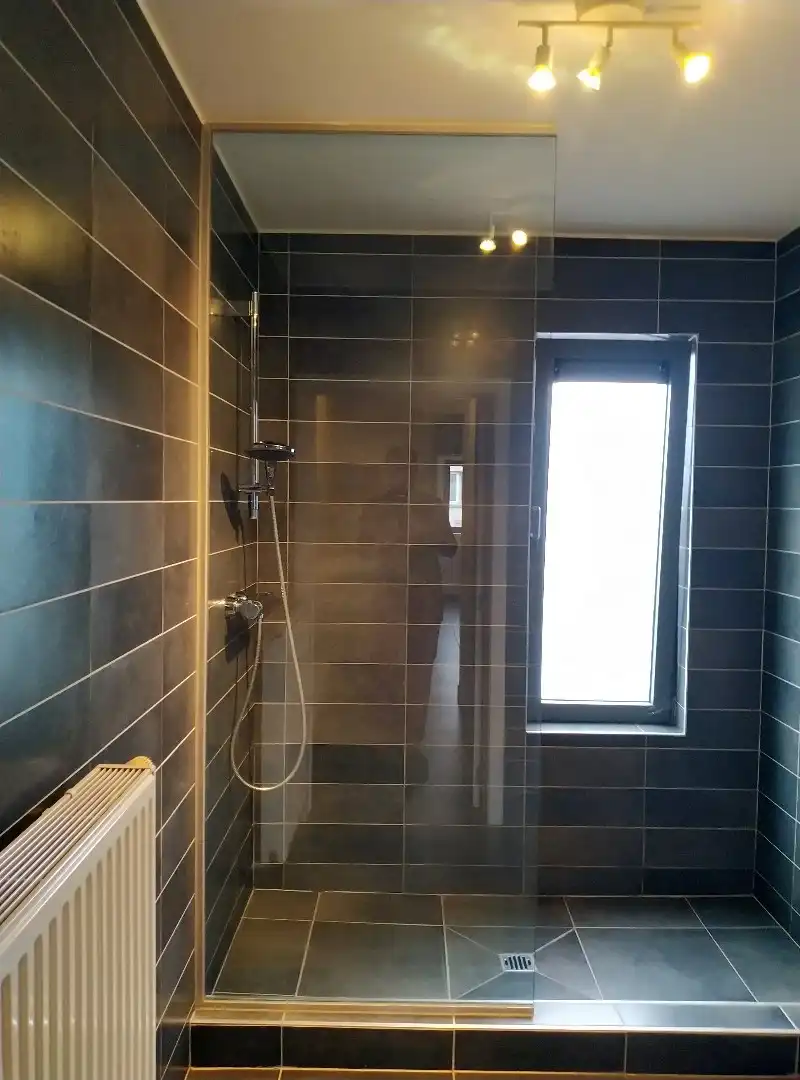 een recent en ruim 2-slpk. appartement foto 12
